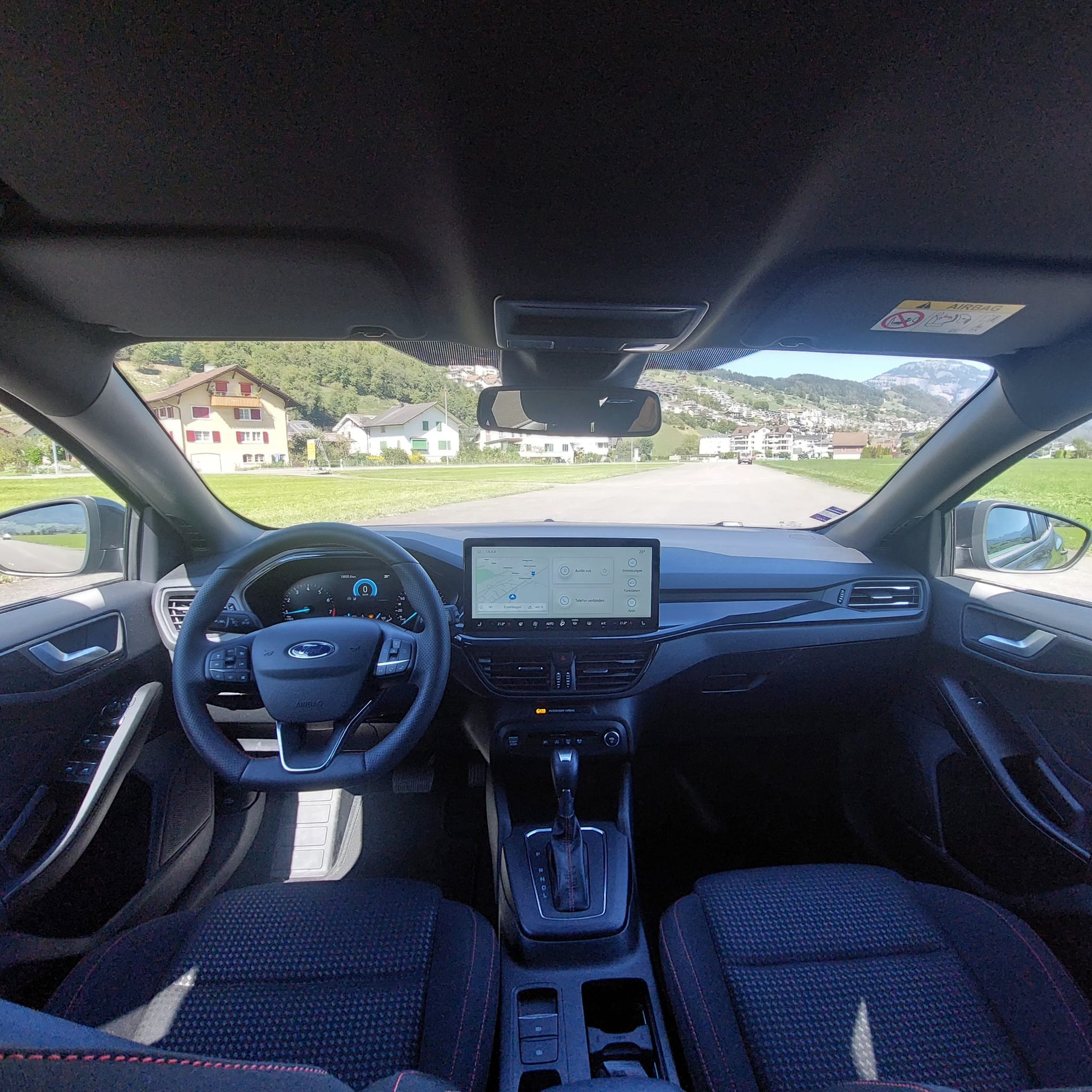 FORD Focus 1.0 MHEV ST-Line Automat-image-4
