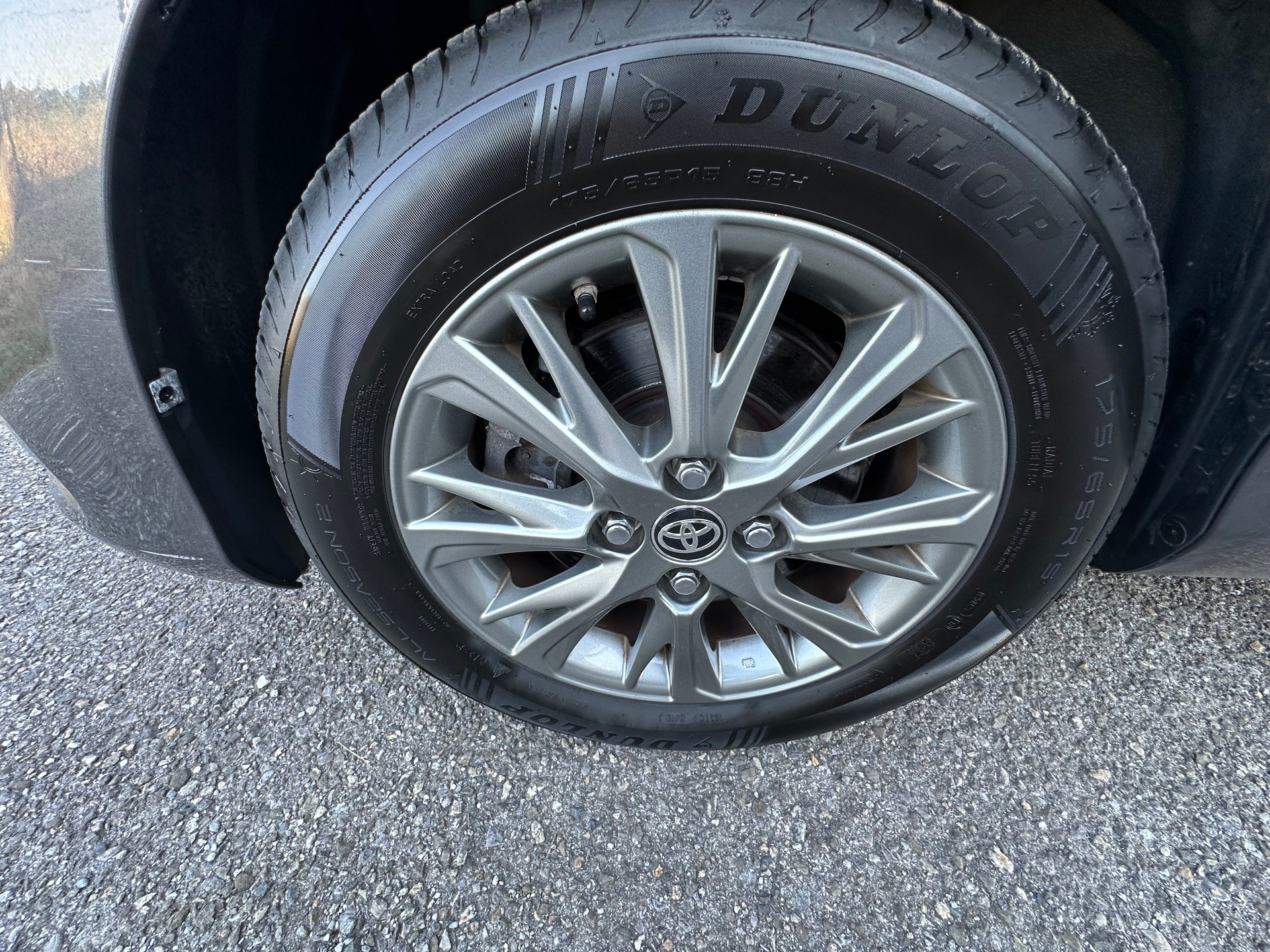 TOYOTA Yaris 1.5 VVT-i Hybrid Comfort e-CVT-image-20