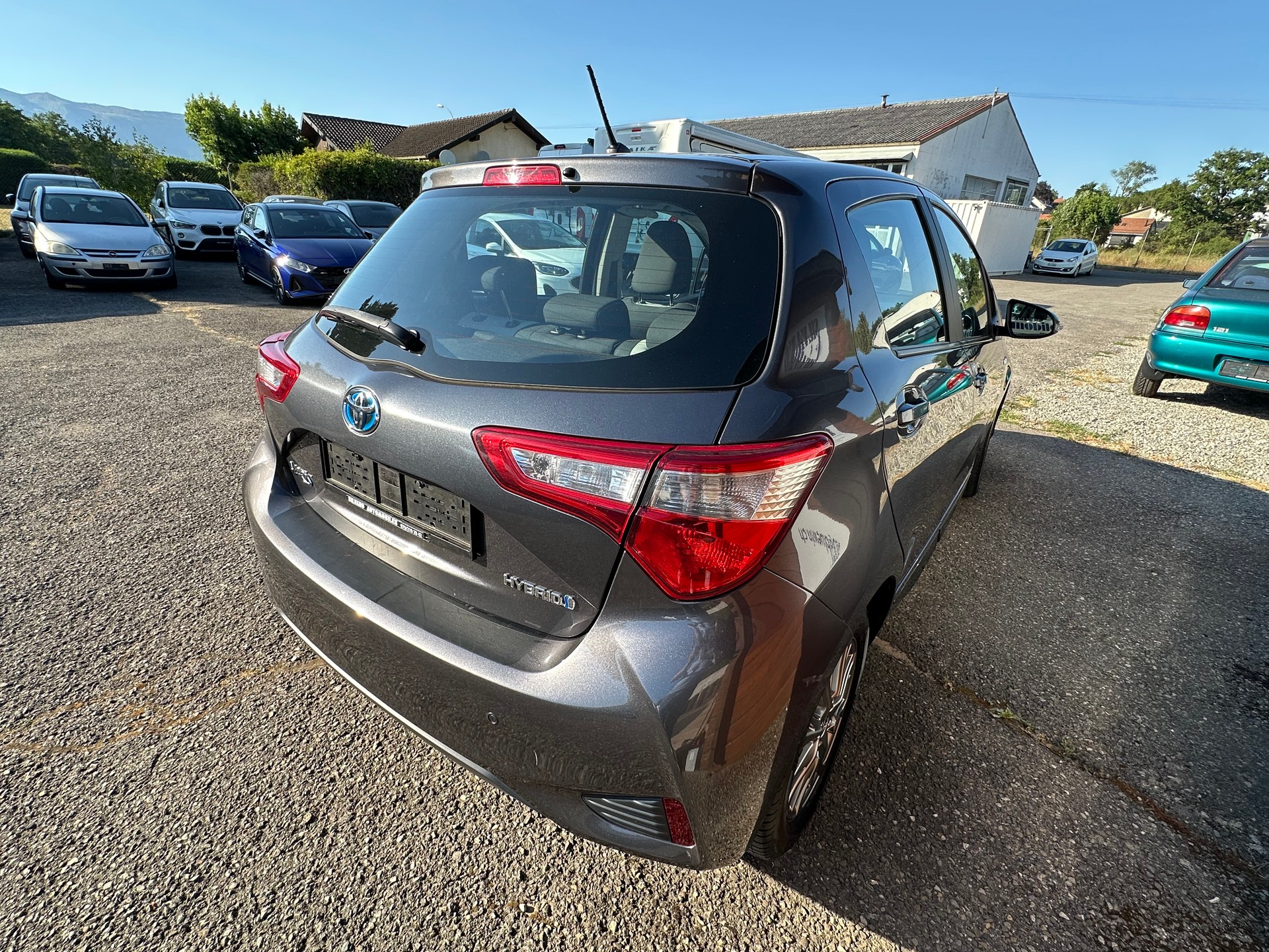 TOYOTA Yaris 1.5 VVT-i Hybrid Comfort e-CVT-image-6