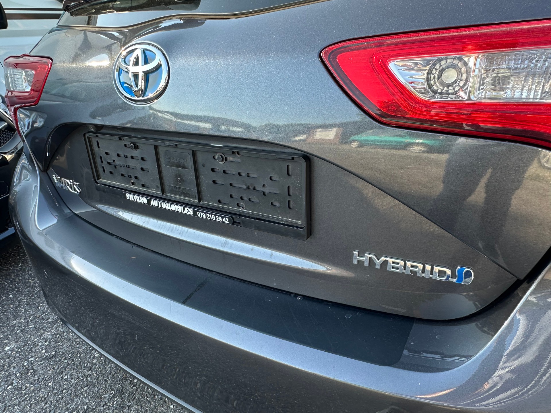 TOYOTA Yaris 1.5 VVT-i Hybrid Comfort e-CVT-image-27