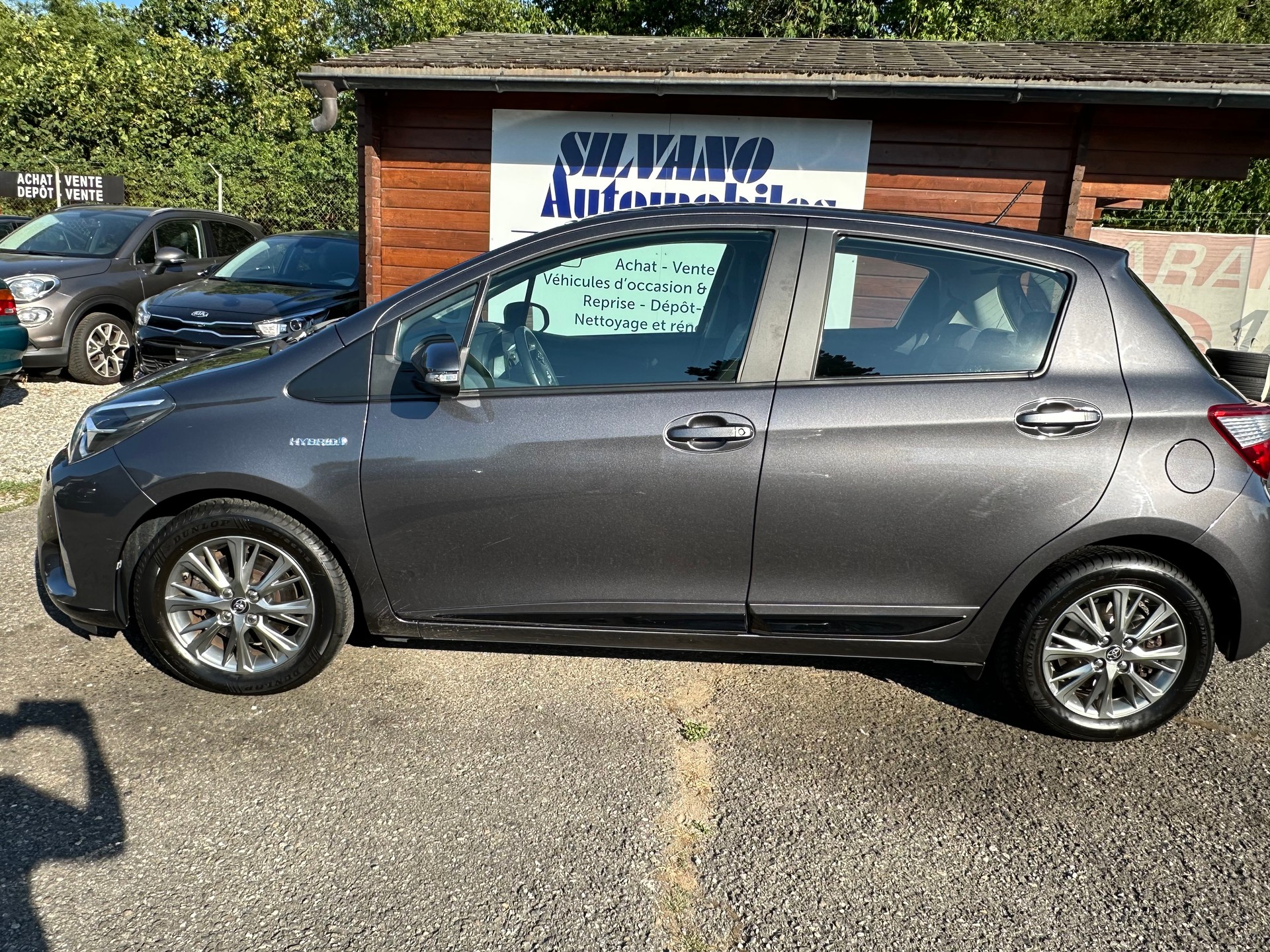 TOYOTA Yaris 1.5 VVT-i Hybrid Comfort e-CVT-showroom-element-3