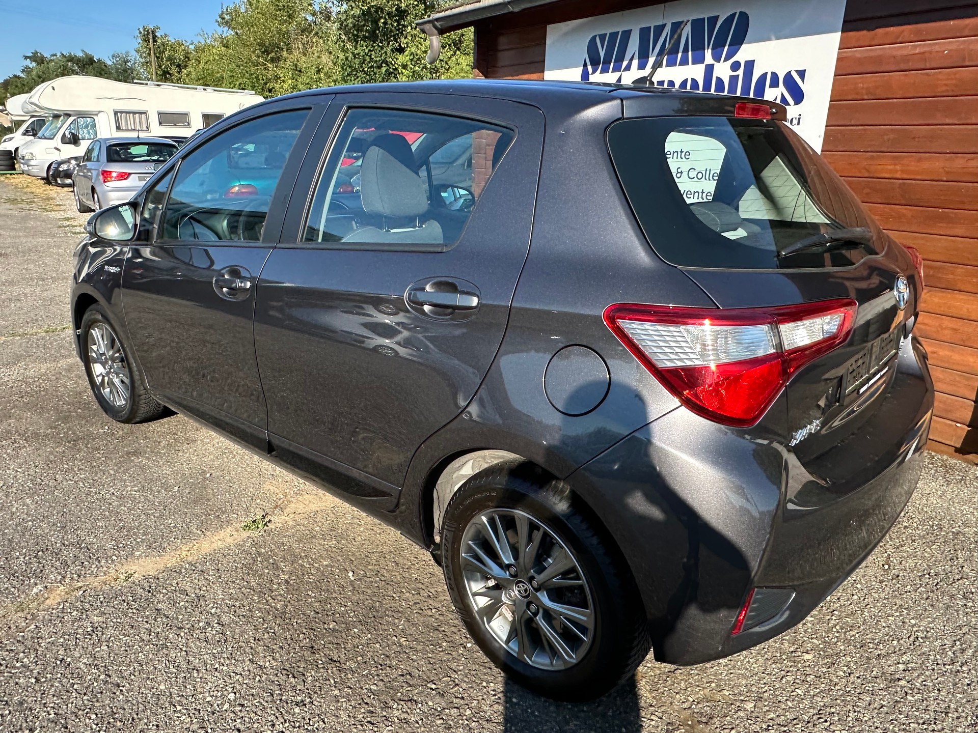 TOYOTA Yaris 1.5 VVT-i Hybrid Comfort e-CVT-image-4