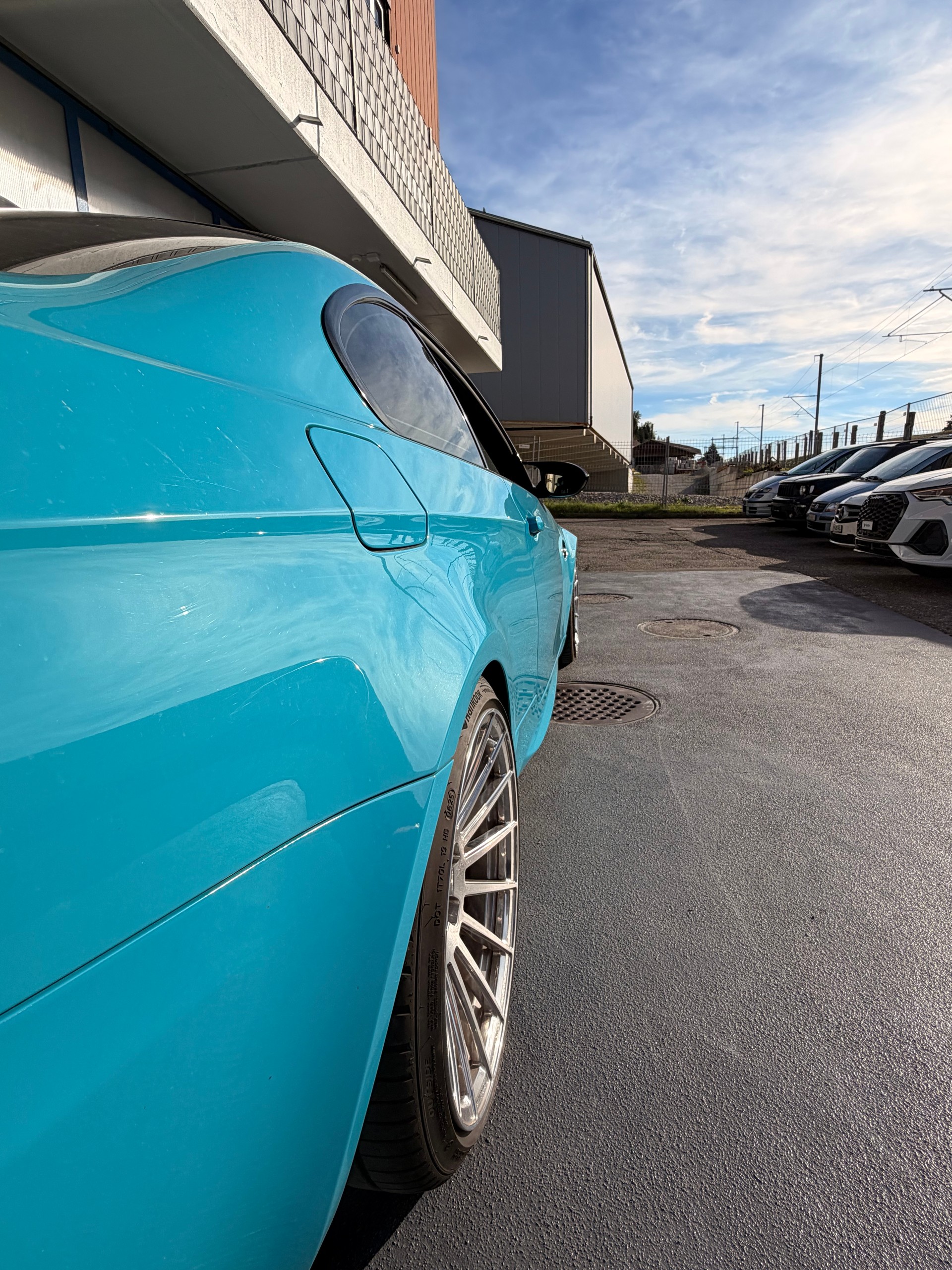 BMW M3-image-4