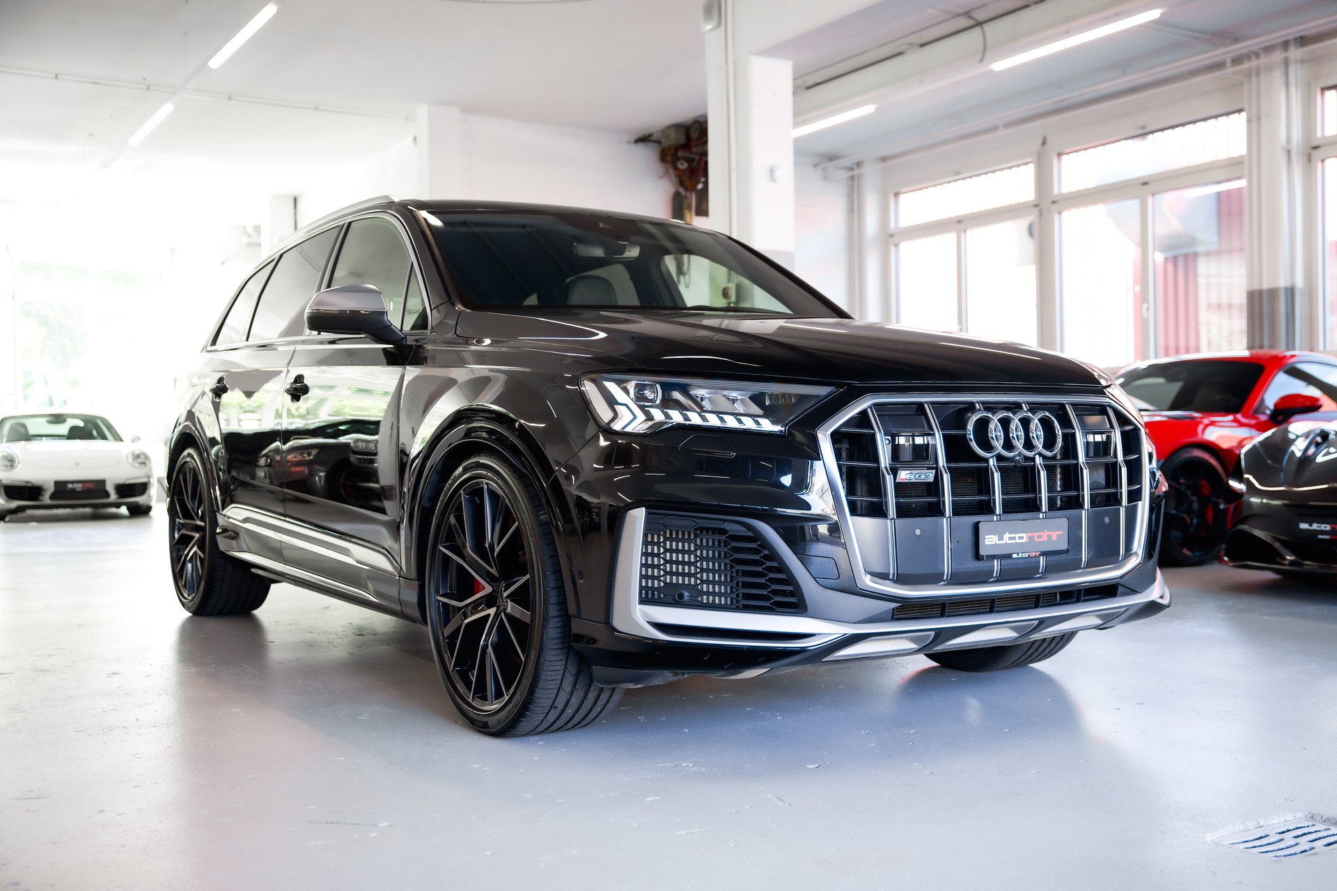 AUDI SQ7 TFSI quattro tiptronic-image-2