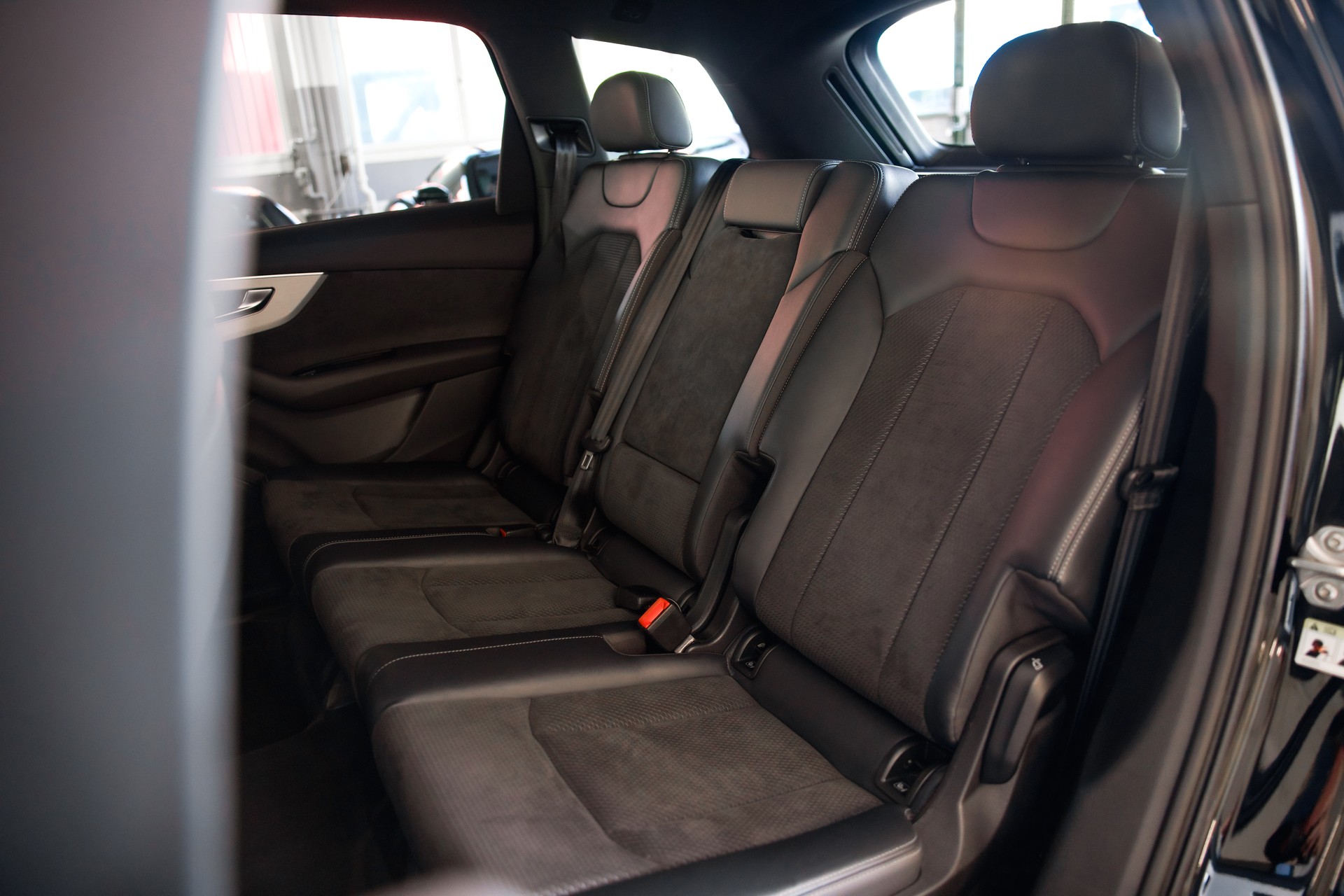 AUDI SQ7 TFSI quattro tiptronic-image-24