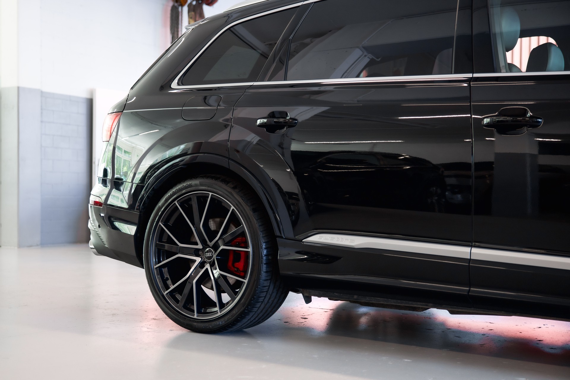 AUDI SQ7 TFSI quattro tiptronic-image-11