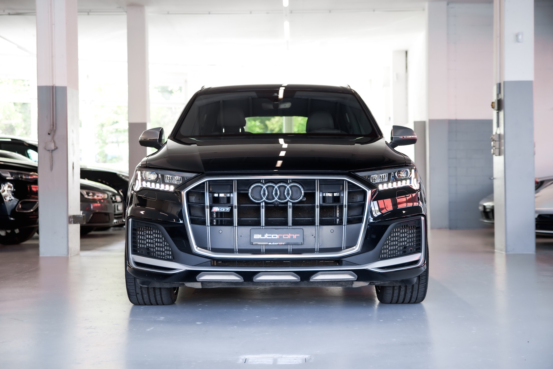 AUDI SQ7 TFSI quattro tiptronic-image-1