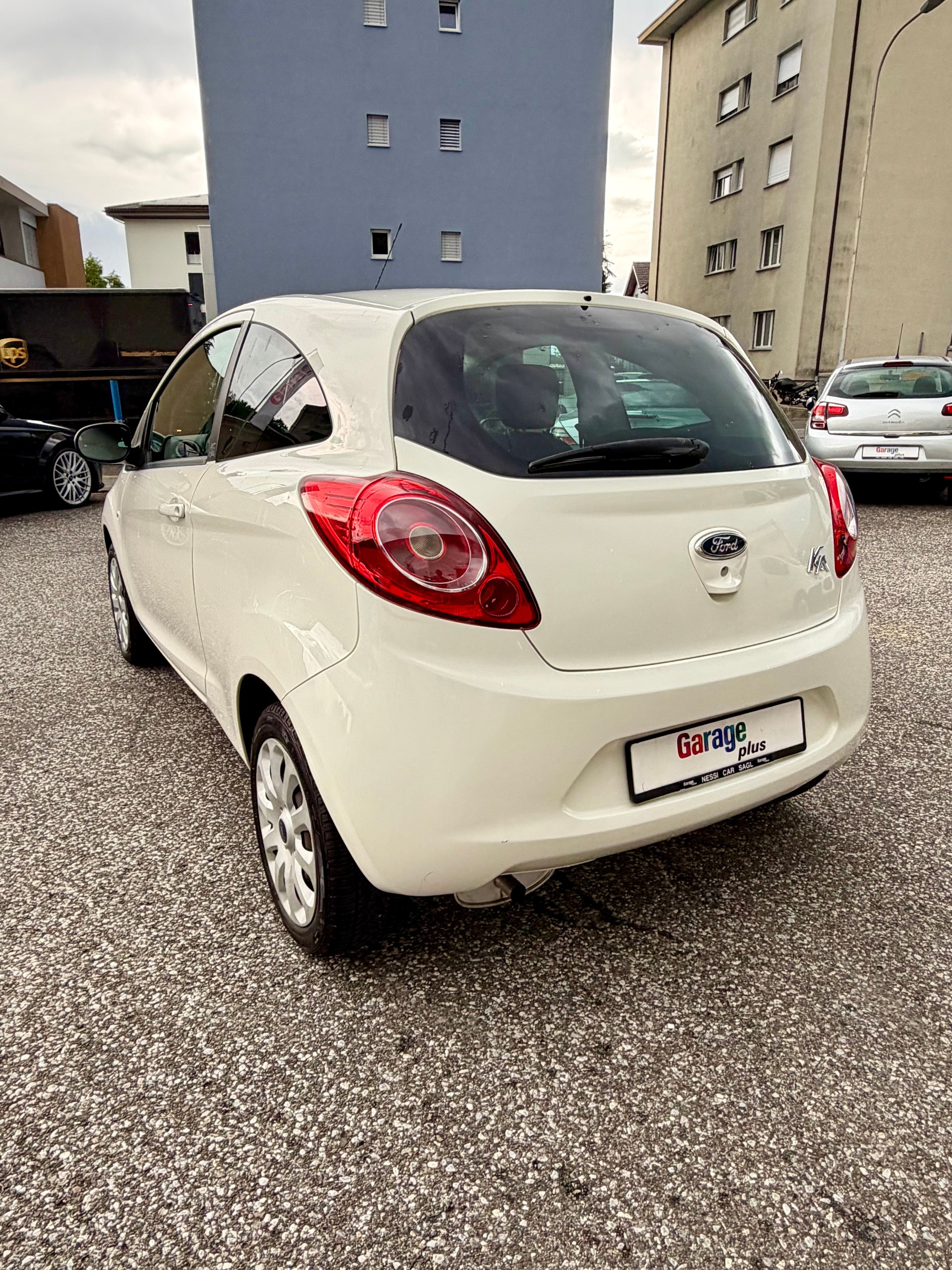 FORD KA 1.25 Titanium-image-4