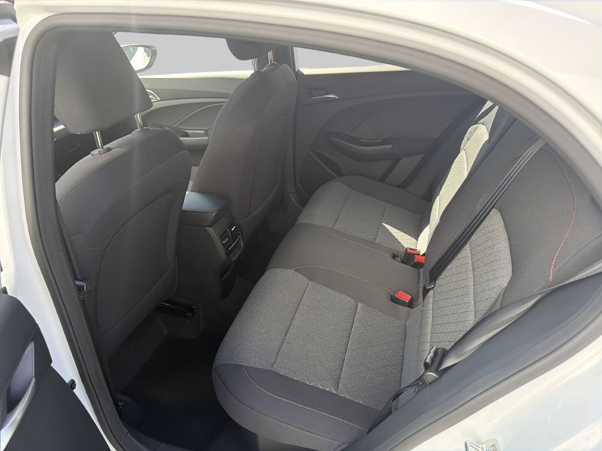 MG 3 1.5 Hybrid Comfort-image-8