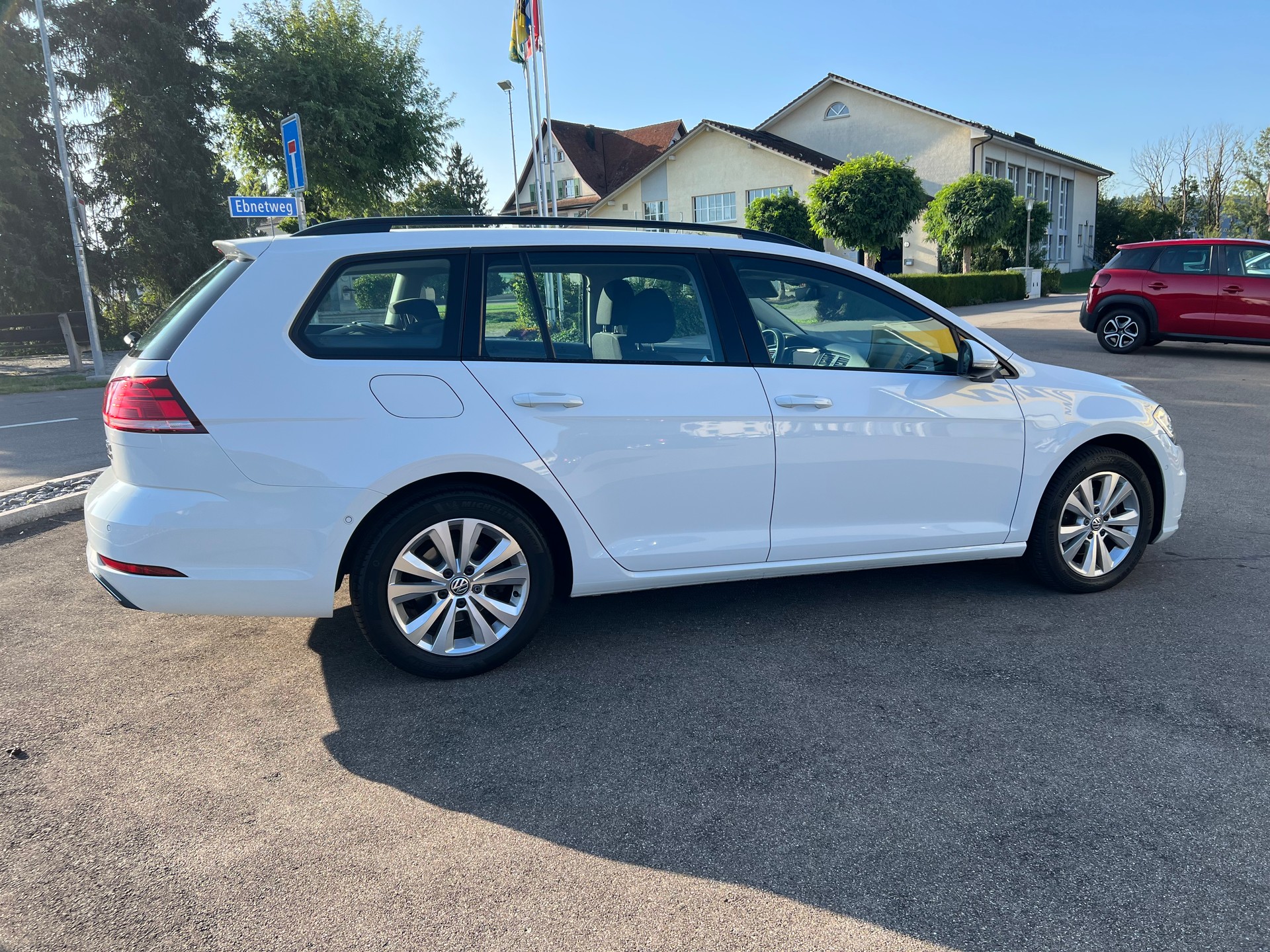 VW Golf Variant 2.0 TDI Comfortline 4Motion DSG-image-8