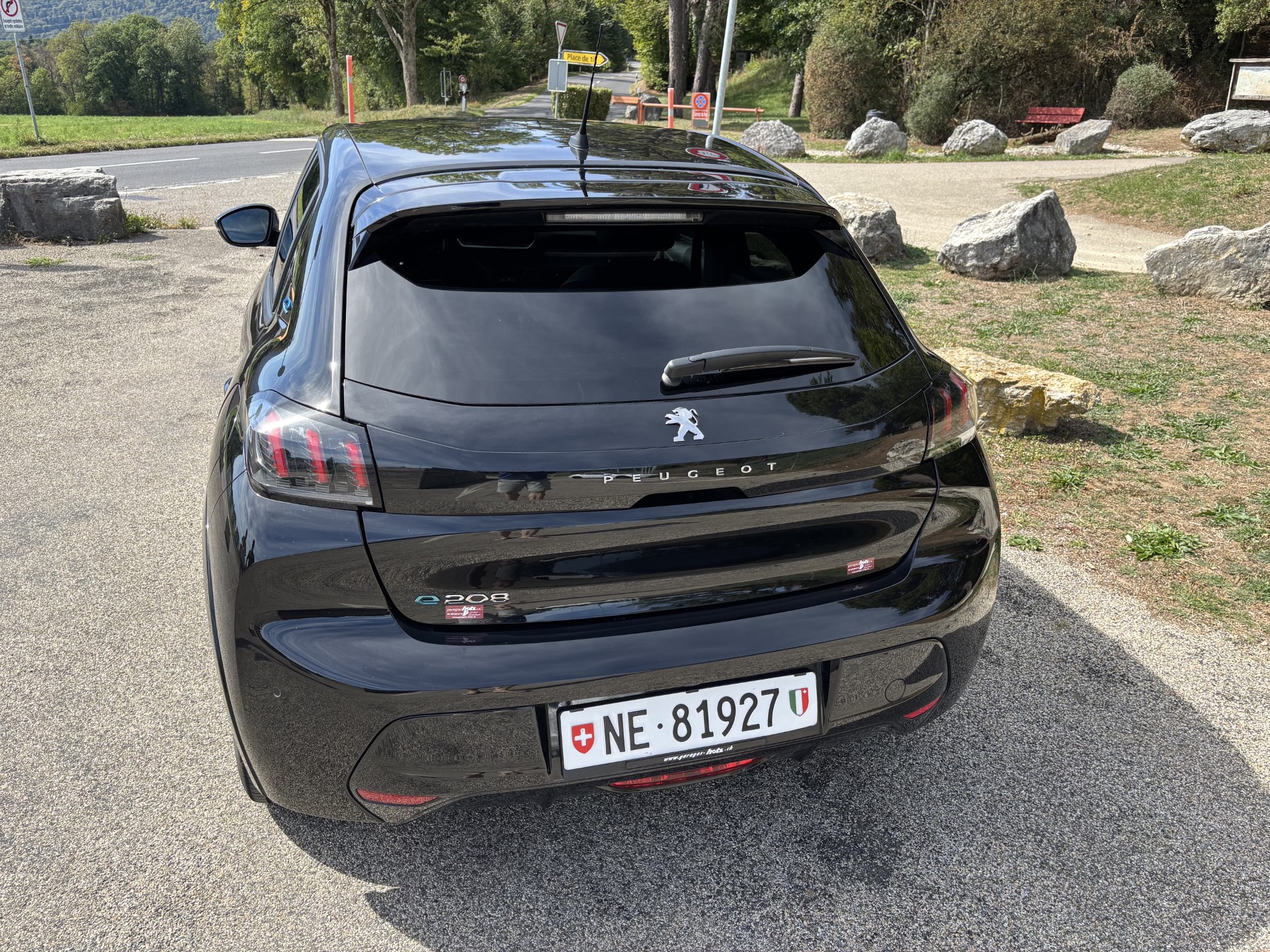 PEUGEOT e-Allure Pack-image-1