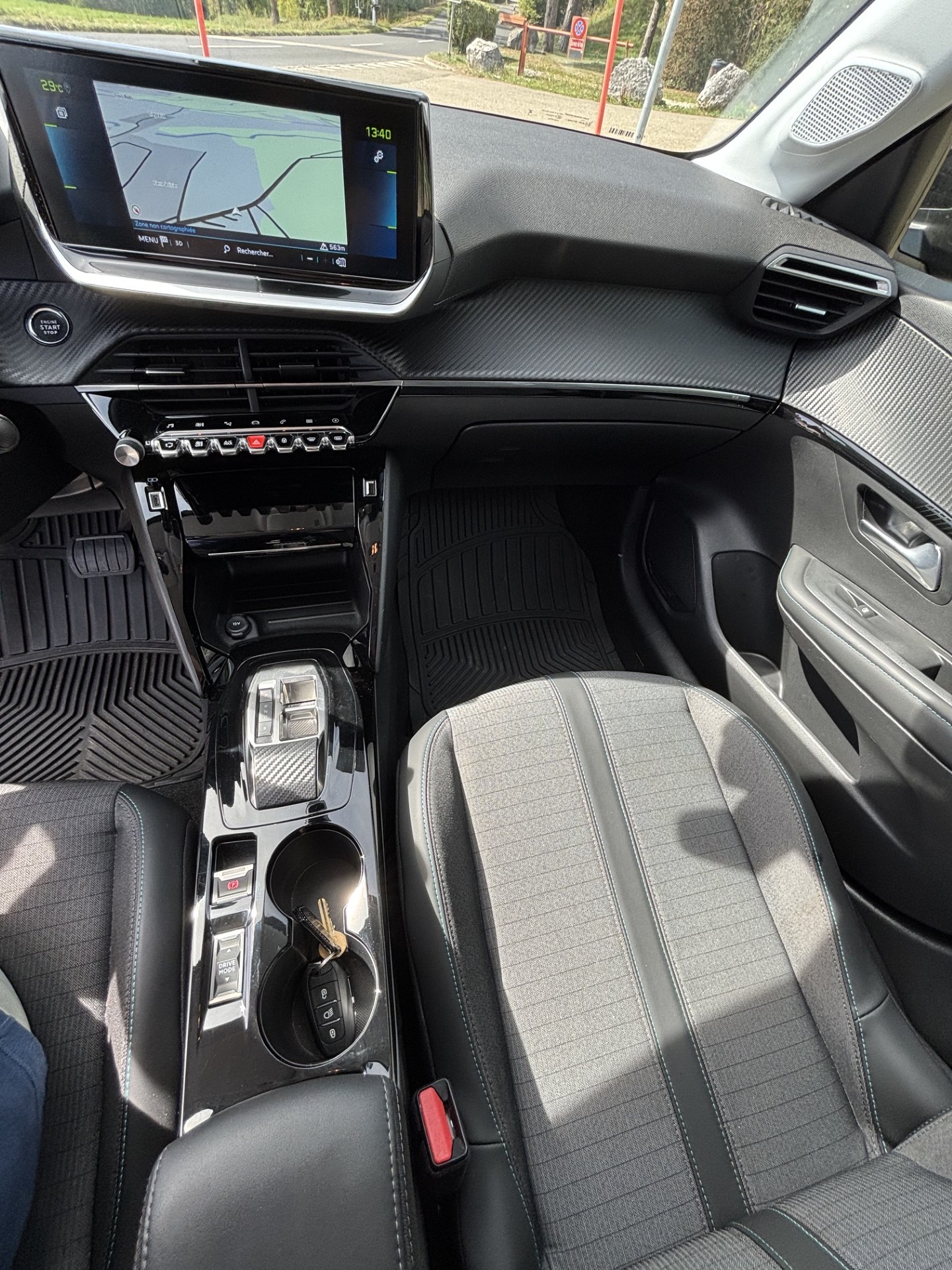 PEUGEOT e-Allure Pack-image-15