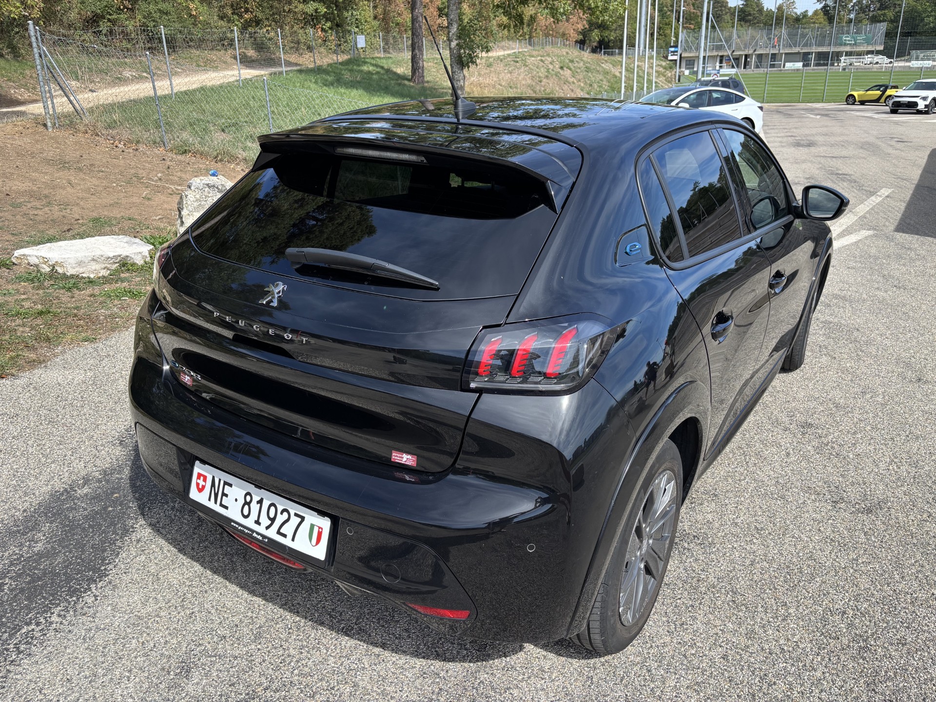 PEUGEOT e-Allure Pack-image-3