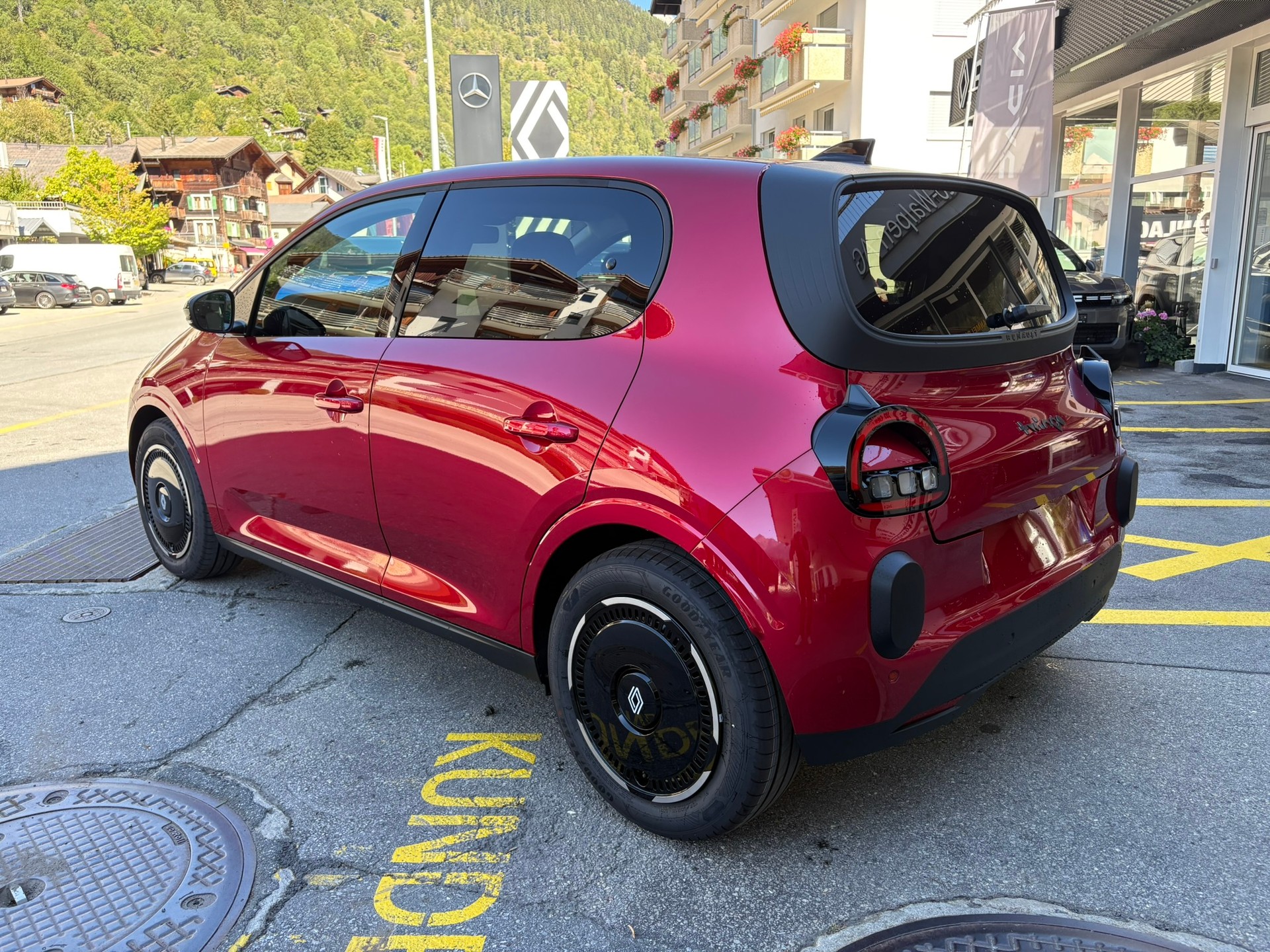 RENAULT Twingo E-Tech 27kWh Techno-image-6