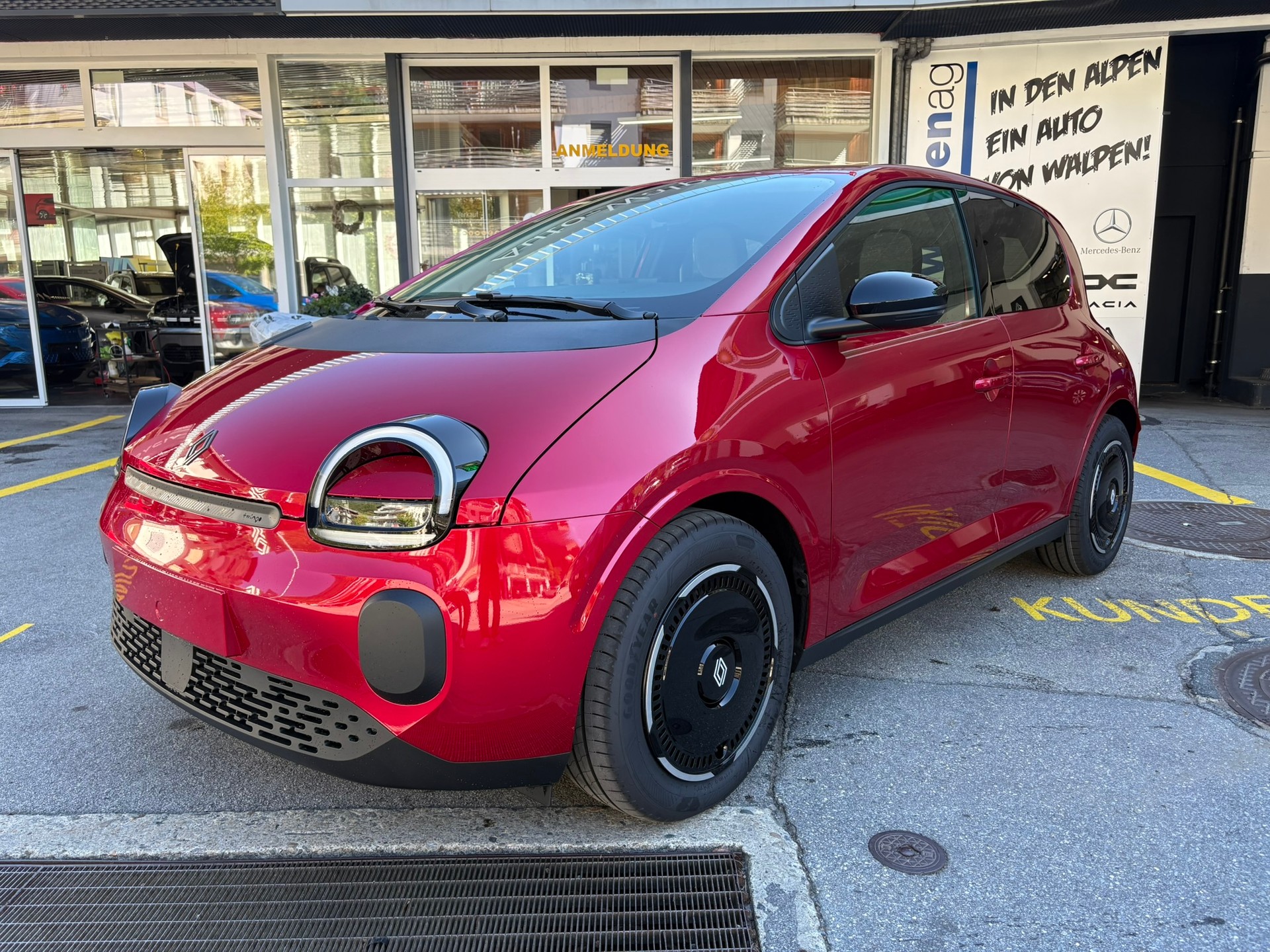 RENAULT Twingo E-Tech 27kWh Techno-image-0