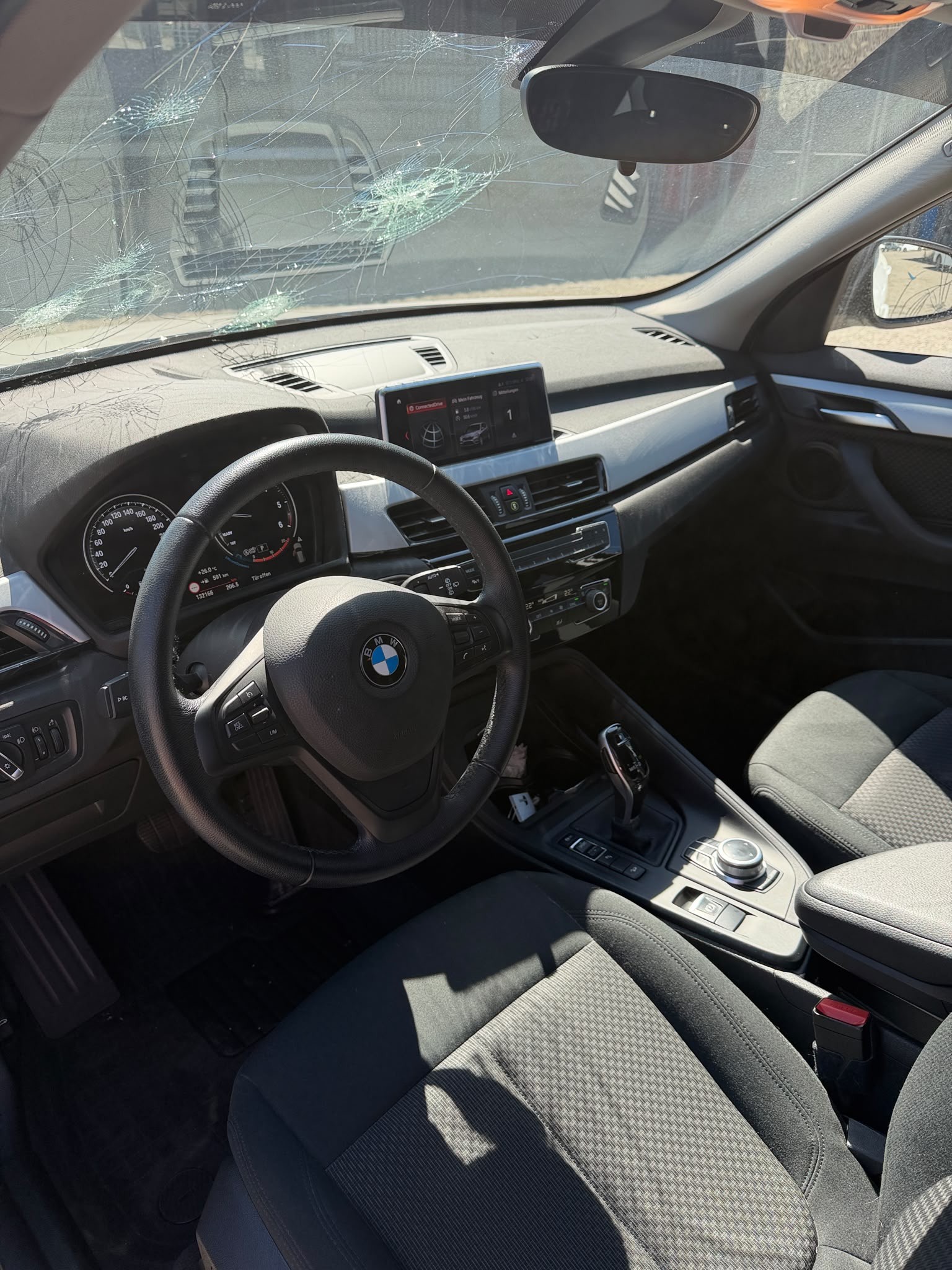 BMW X1 xDrive 18d Sport Line Fleet Edition Steptronic-image-10