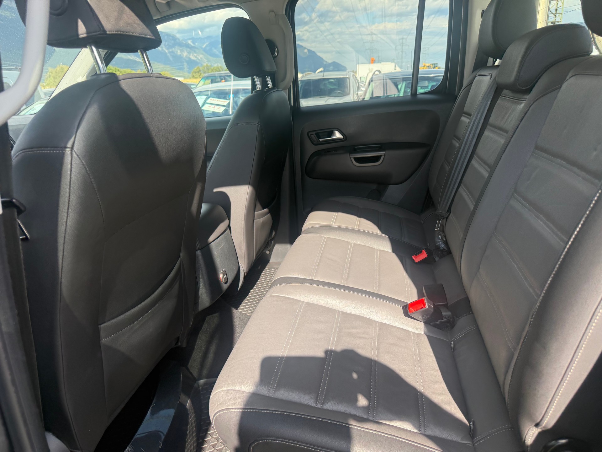 VW Amarok 3.0TDI Highline 4Motion Automatic-image-7