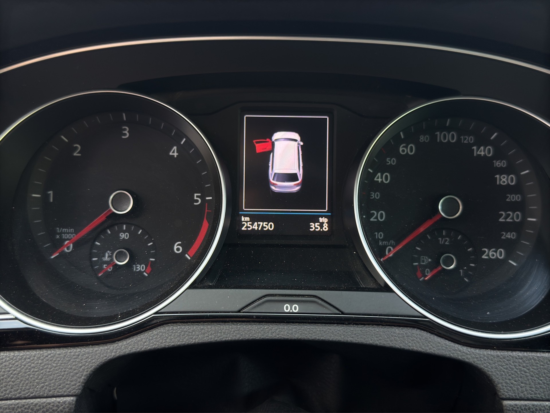 VW Passat Variant 2.0 TDI BMT Highline DSG 4Motion-image-10