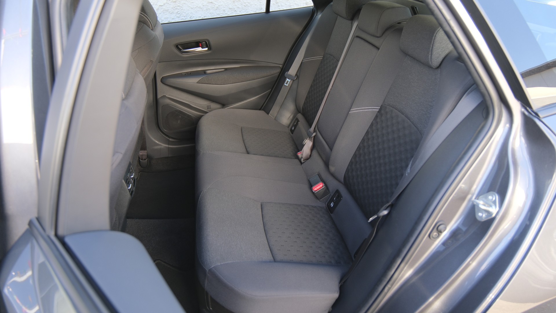 TOYOTA Corolla Touring Sports 2.0 HSD Trend e-CVT-image-20