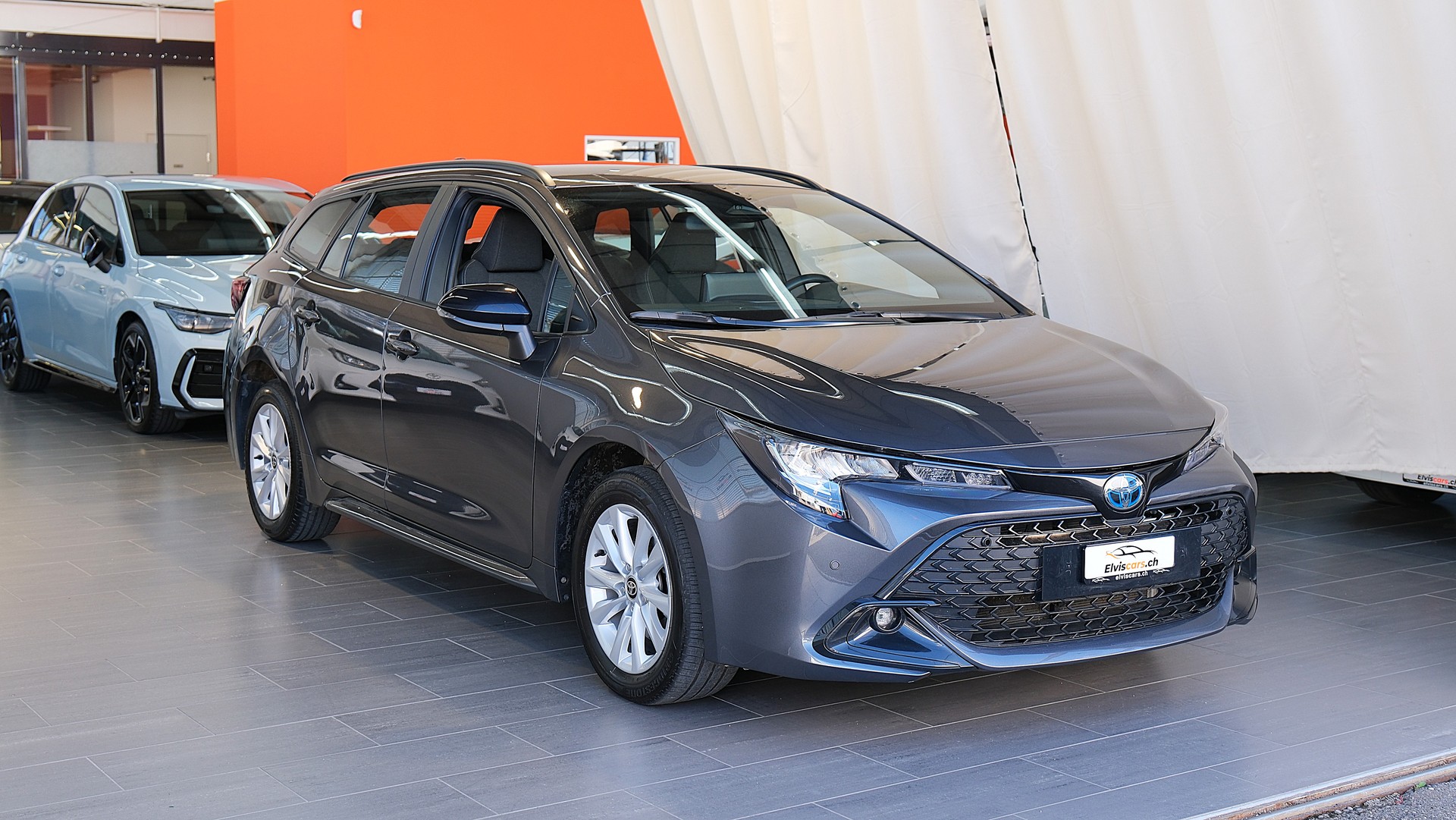 TOYOTA Corolla Touring Sports 2.0 HSD Trend e-CVT-image-1