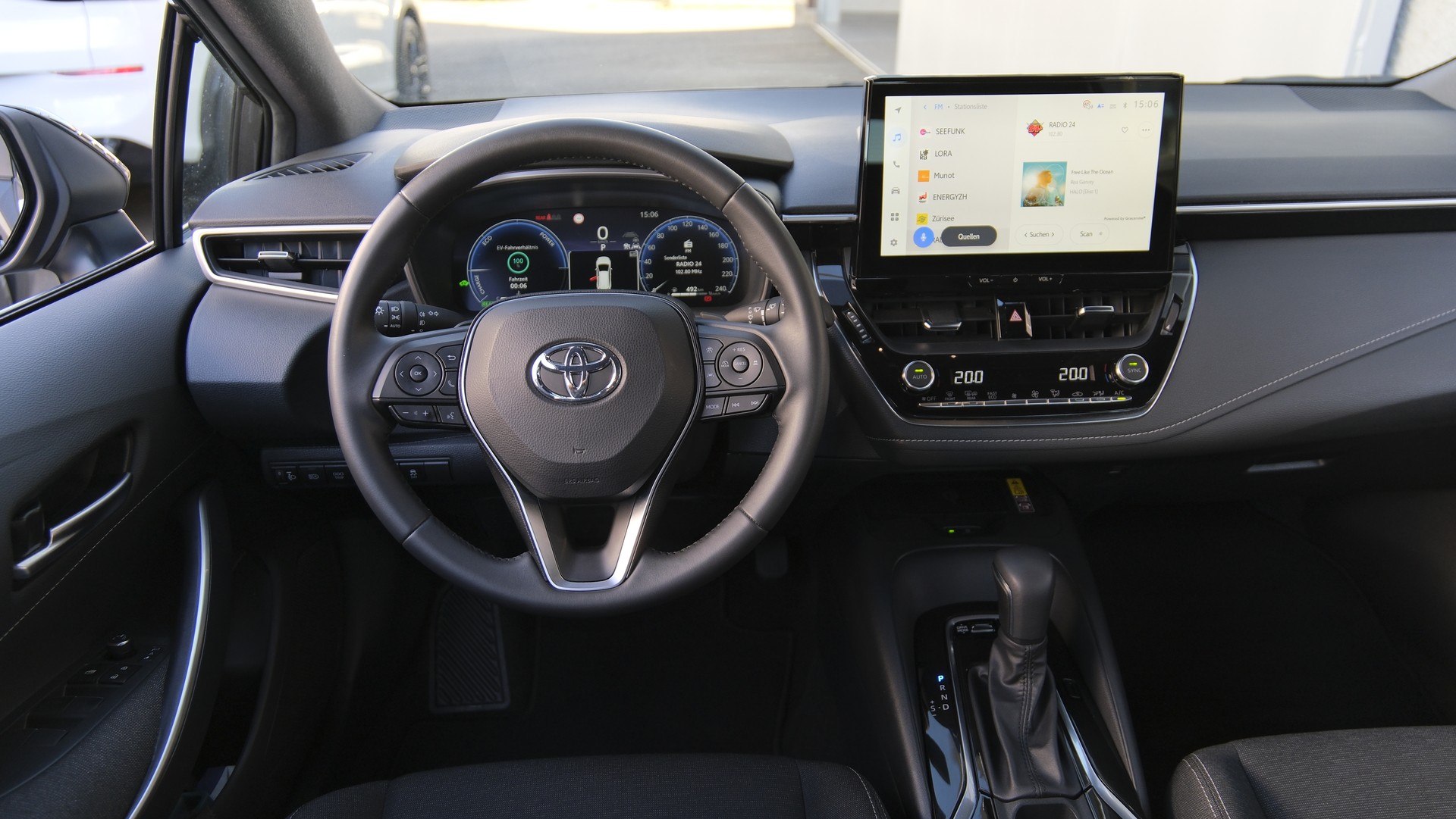 TOYOTA Corolla Touring Sports 2.0 HSD Trend e-CVT-image-21