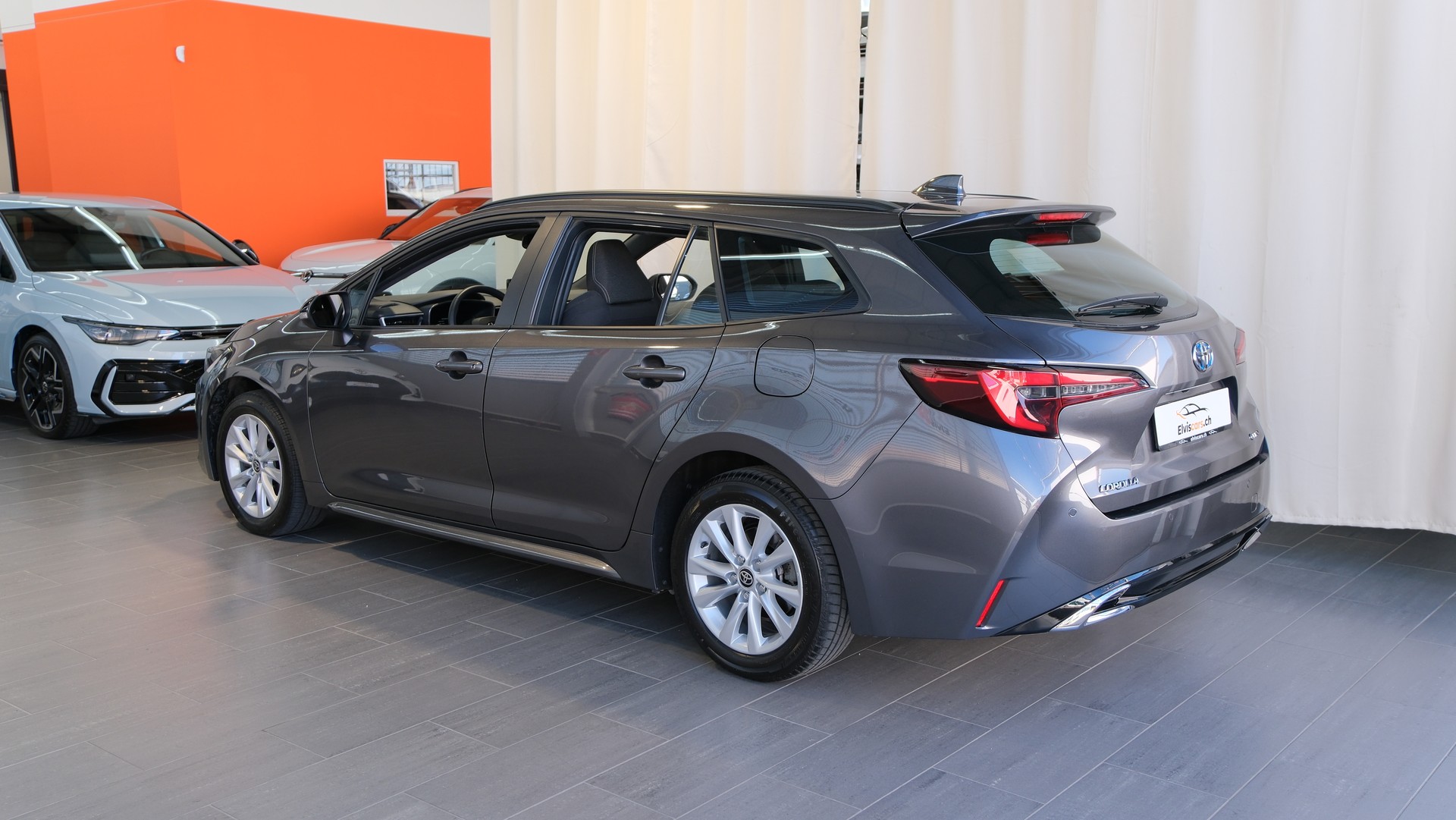 TOYOTA Corolla Touring Sports 2.0 HSD Trend e-CVT-image-10
