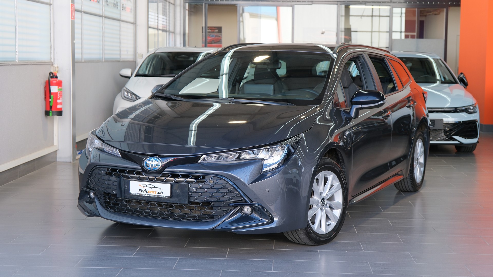 TOYOTA Corolla Touring Sports 2.0 HSD Trend e-CVT-image-0