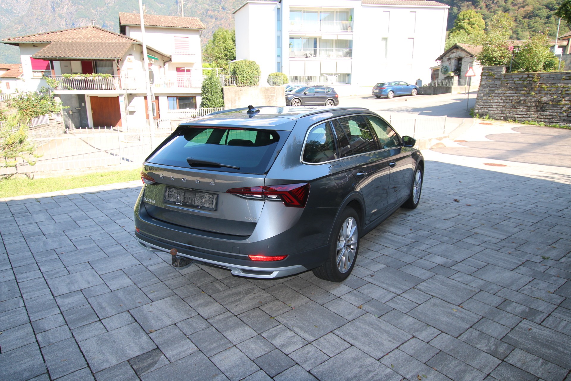 SKODA 2.0 TDI 4x4 DSG-image-1