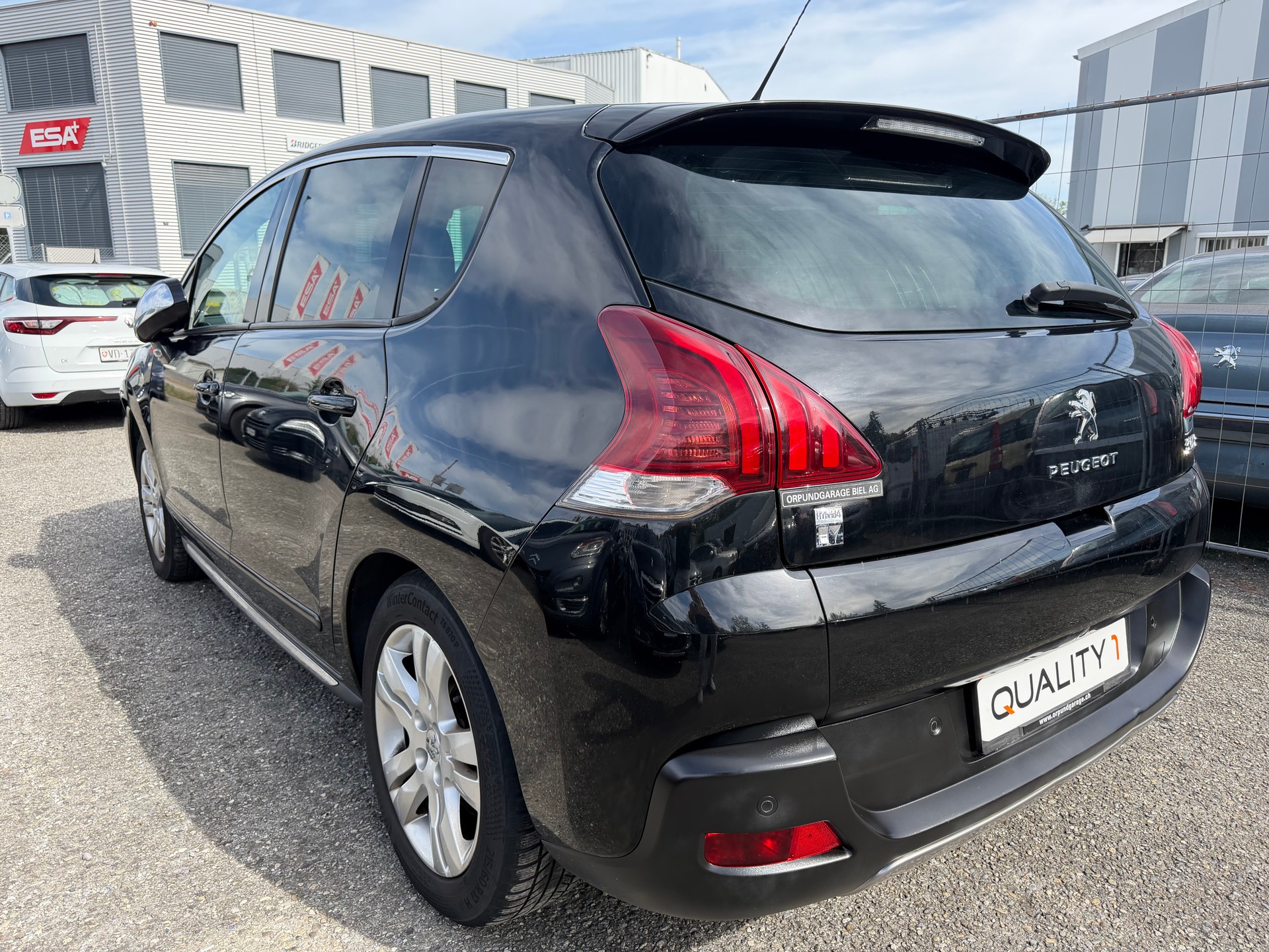 PEUGEOT 3008 HYbrid4 2.0 HDI ETG6-image-2