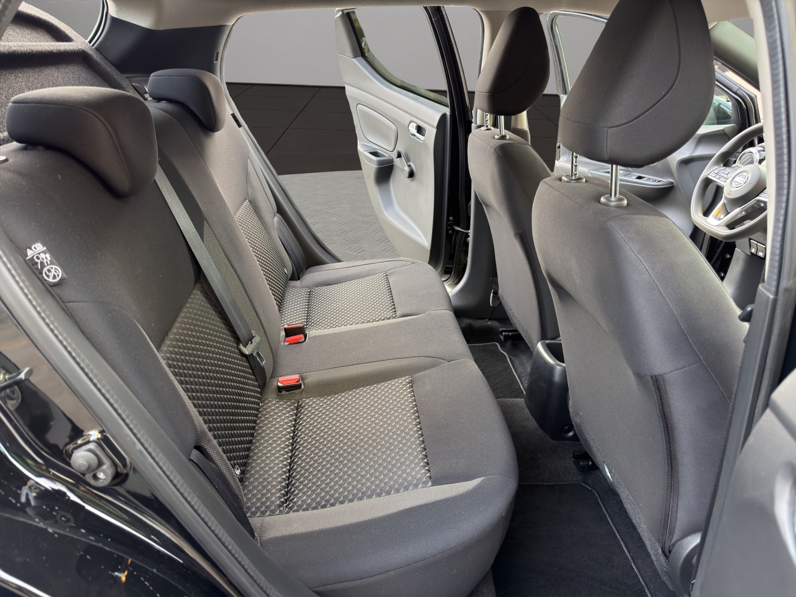 NISSAN Micra IG-T acenta Xtronic-image-17
