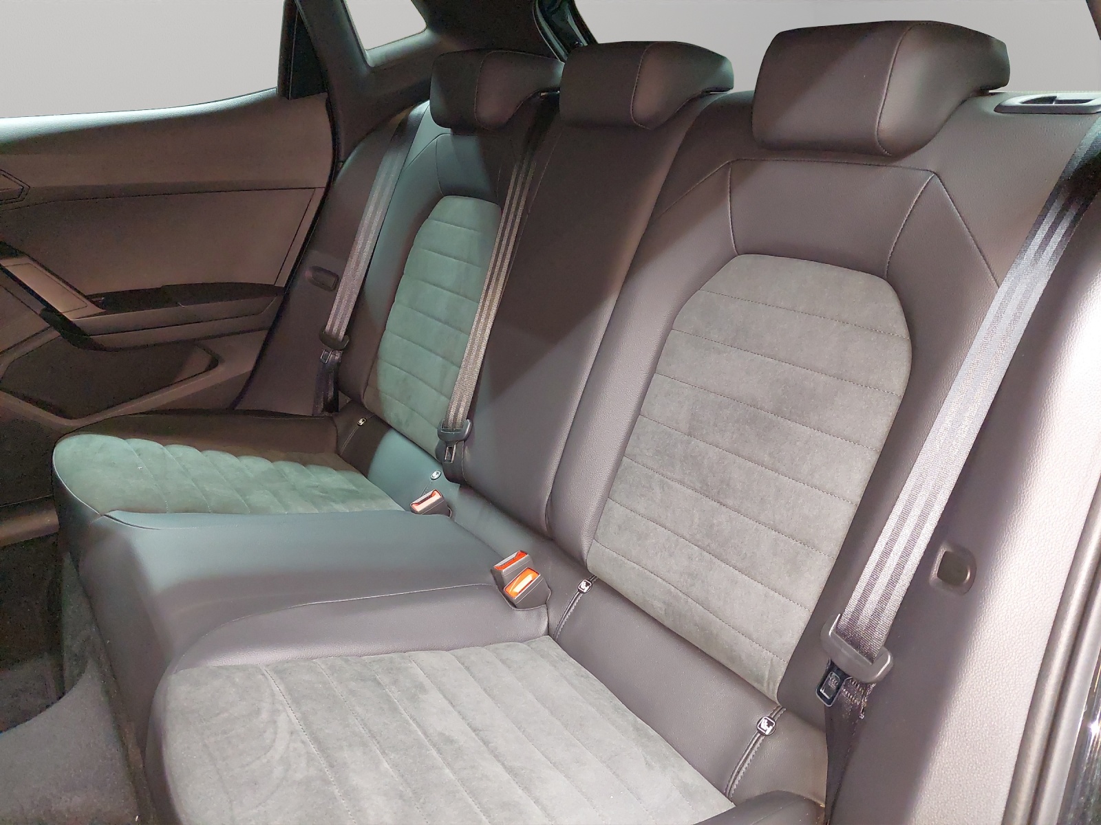 SEAT Ibiza 1.0 EcoTSI FR DSG-image-7