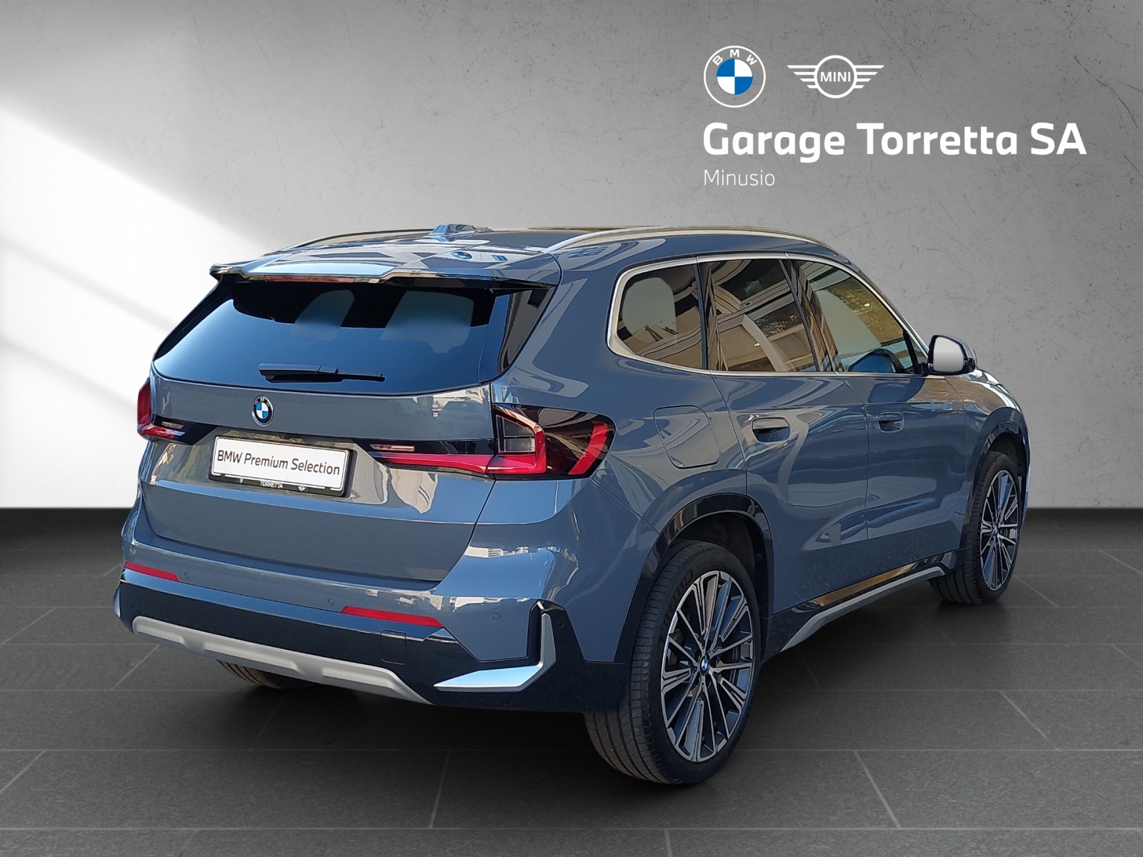 BMW X1 xDrive 23d 48V xLine-image-4