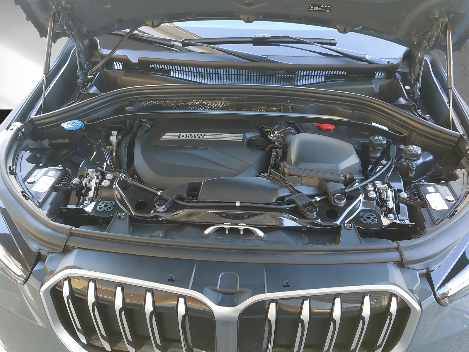 BMW X1 xDrive 23d 48V xLine-image-18