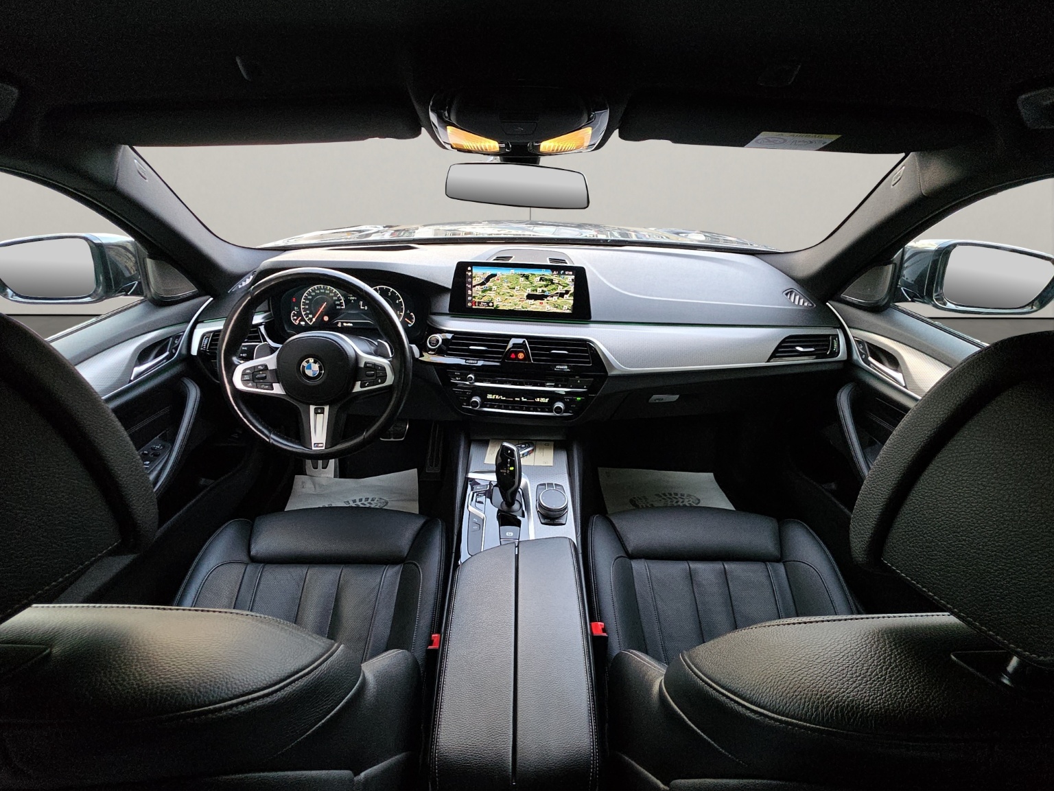 BMW 530d xDrive Pure M Sport Edition Steptronic-image-13