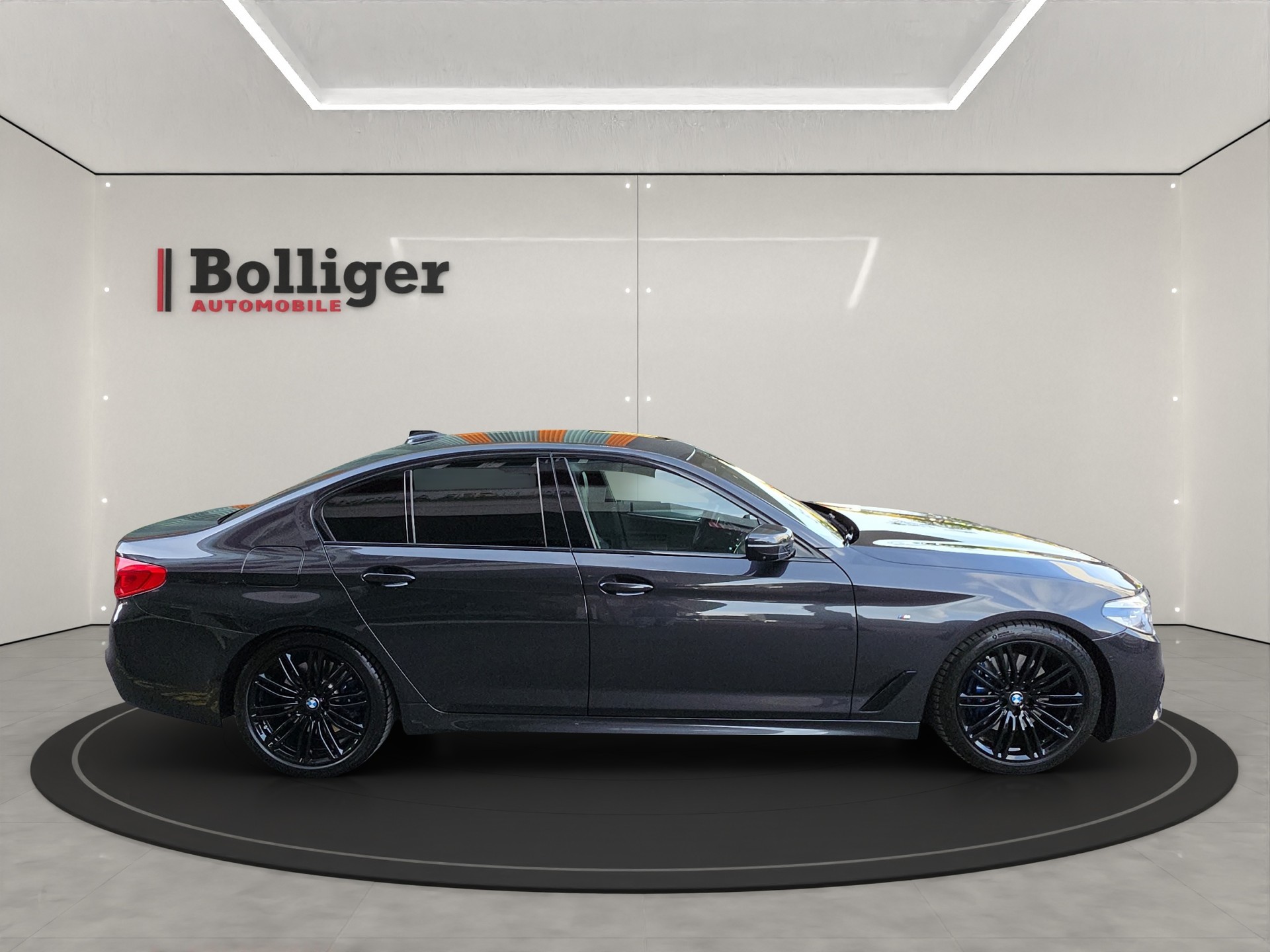 BMW 530d xDrive Pure M Sport Edition Steptronic-image-3