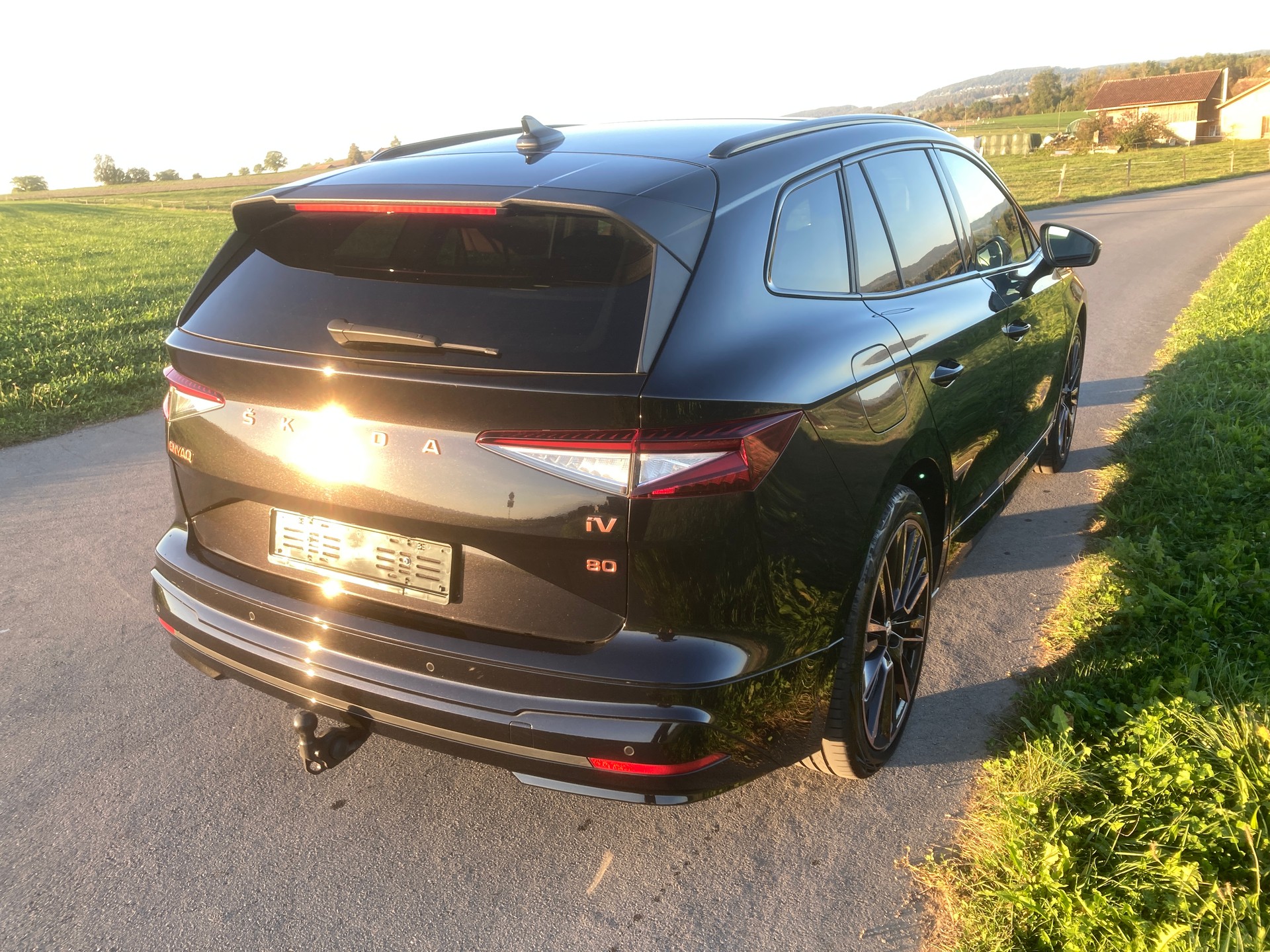 SKODA Enyaq iV 80x Founders Edition-image-1