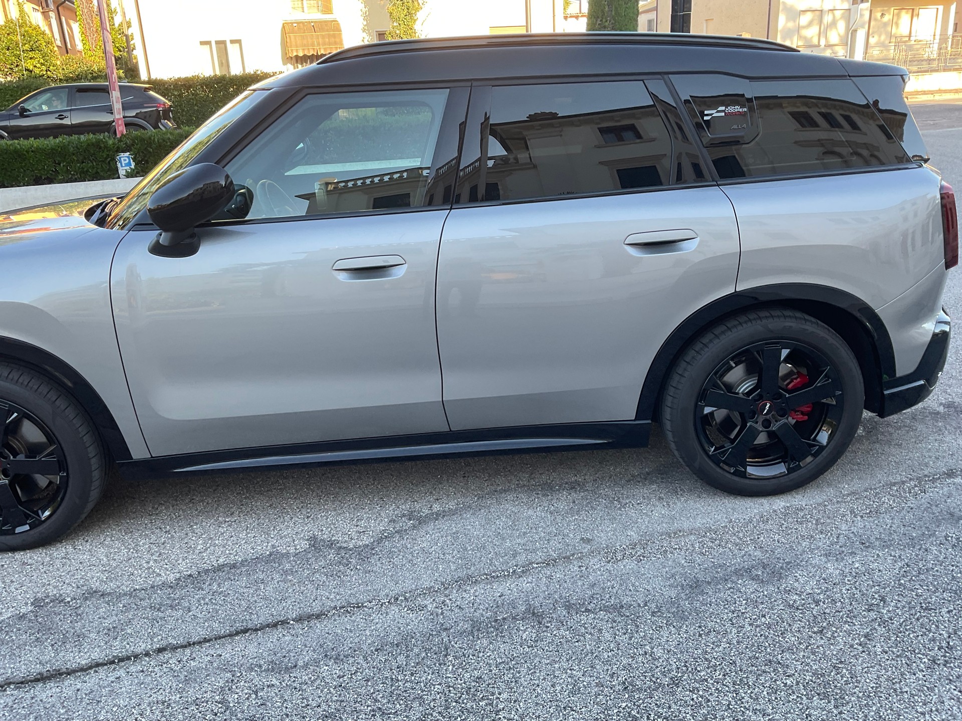 MINI 2.0i John Cooper Works ALL4-image-3