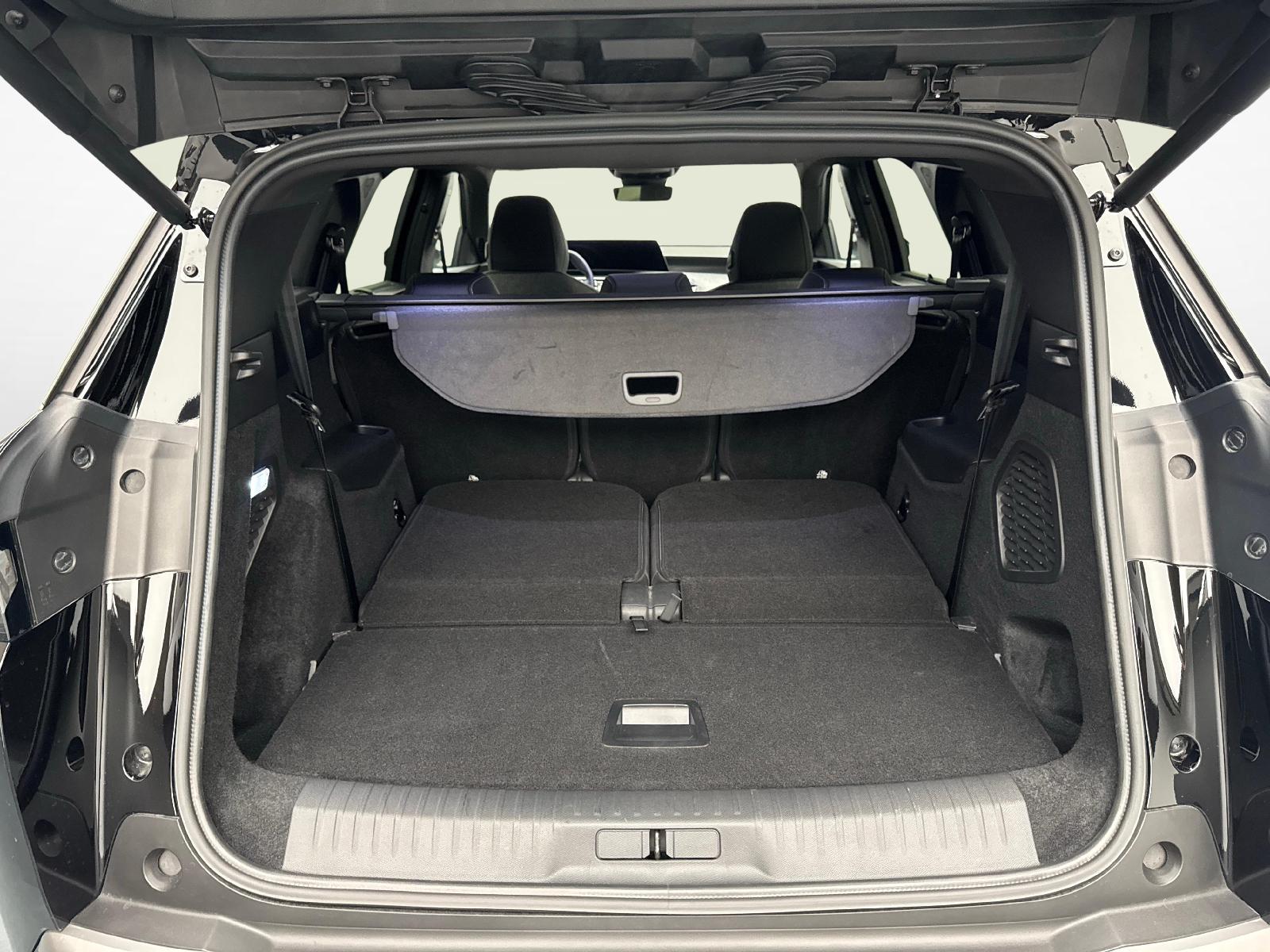 PEUGEOT 5008 1.6 PHEV GT-image-11