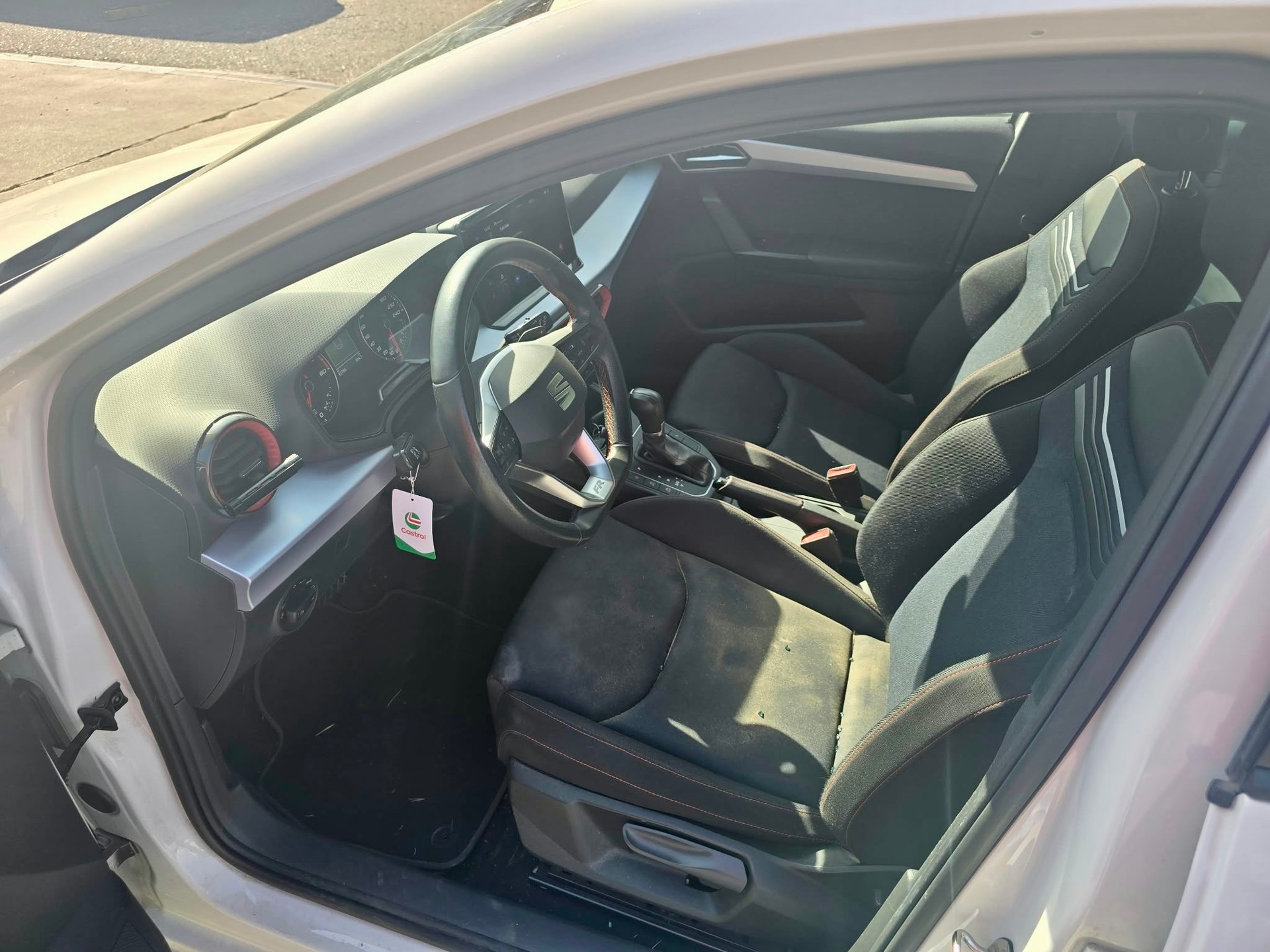 SEAT Ibiza 1.0 EcoTSI Hola FR DSG-image-11