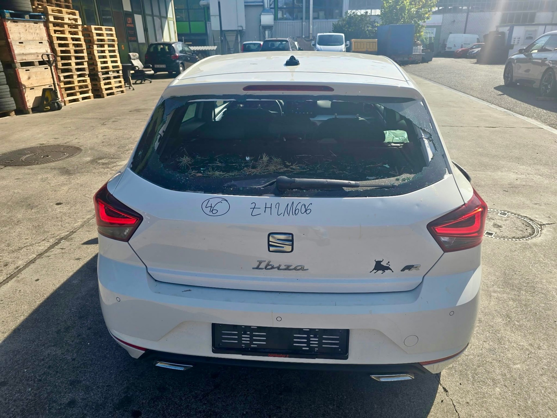 SEAT Ibiza 1.0 EcoTSI Hola FR DSG-image-7