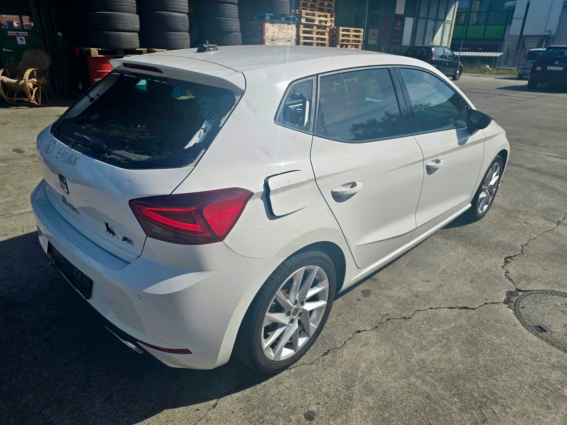 SEAT Ibiza 1.0 EcoTSI Hola FR DSG-image-3