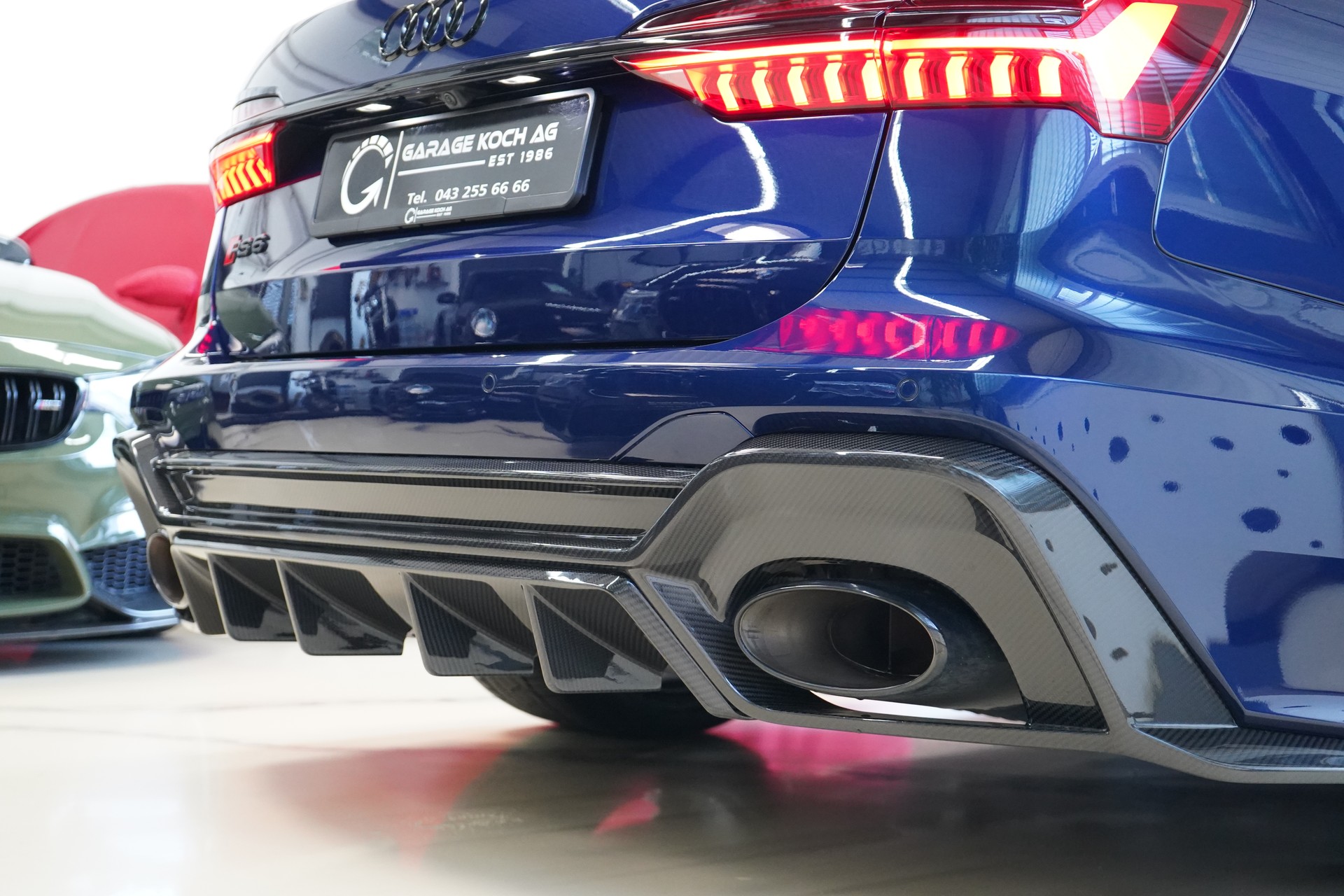 AUDI RS6 Avant 4.0 TFSI V8 quattro / Exklusiv Carbon Kit **-image-10