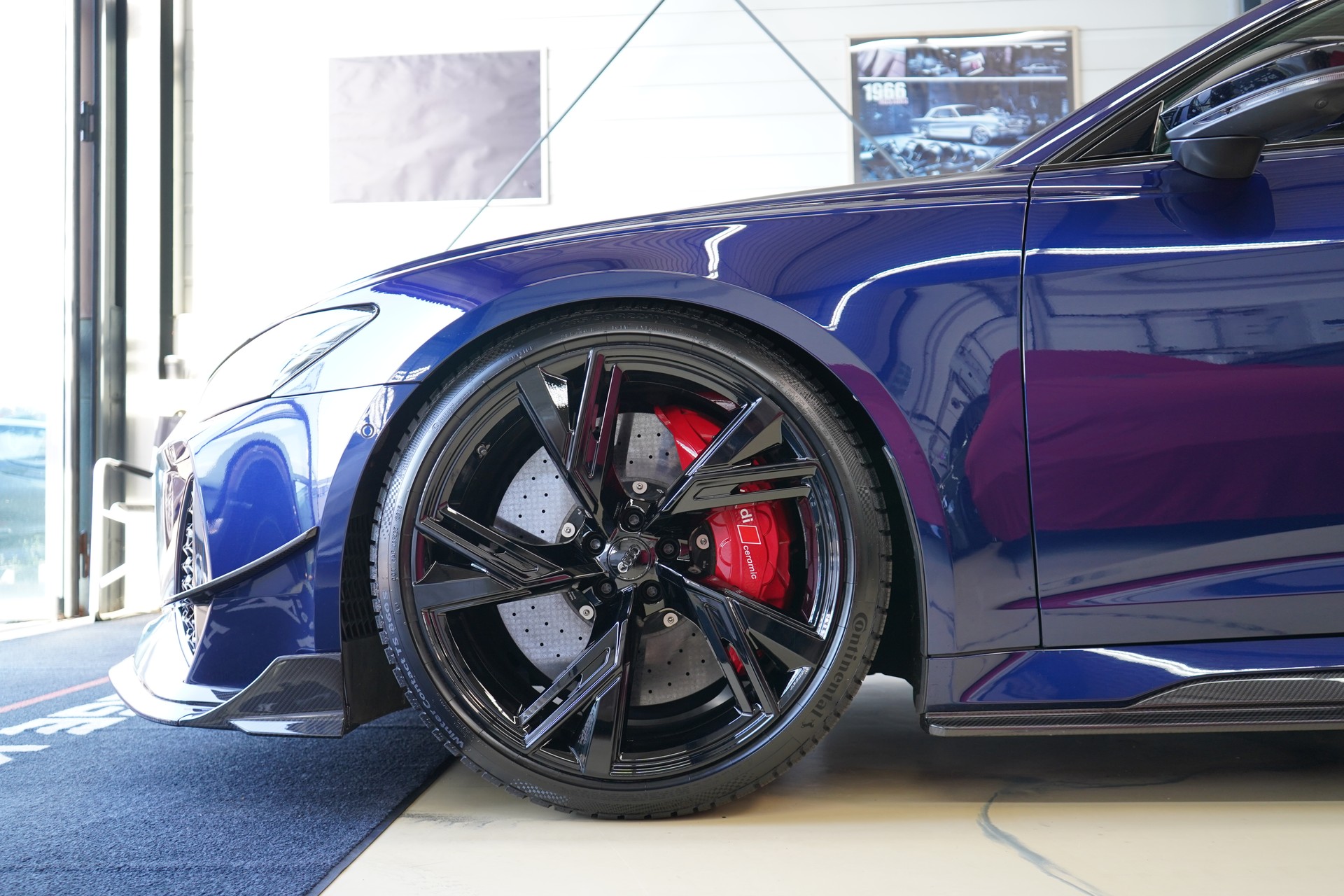 AUDI RS6 Avant 4.0 TFSI V8 quattro / Exklusiv Carbon Kit **-image-16