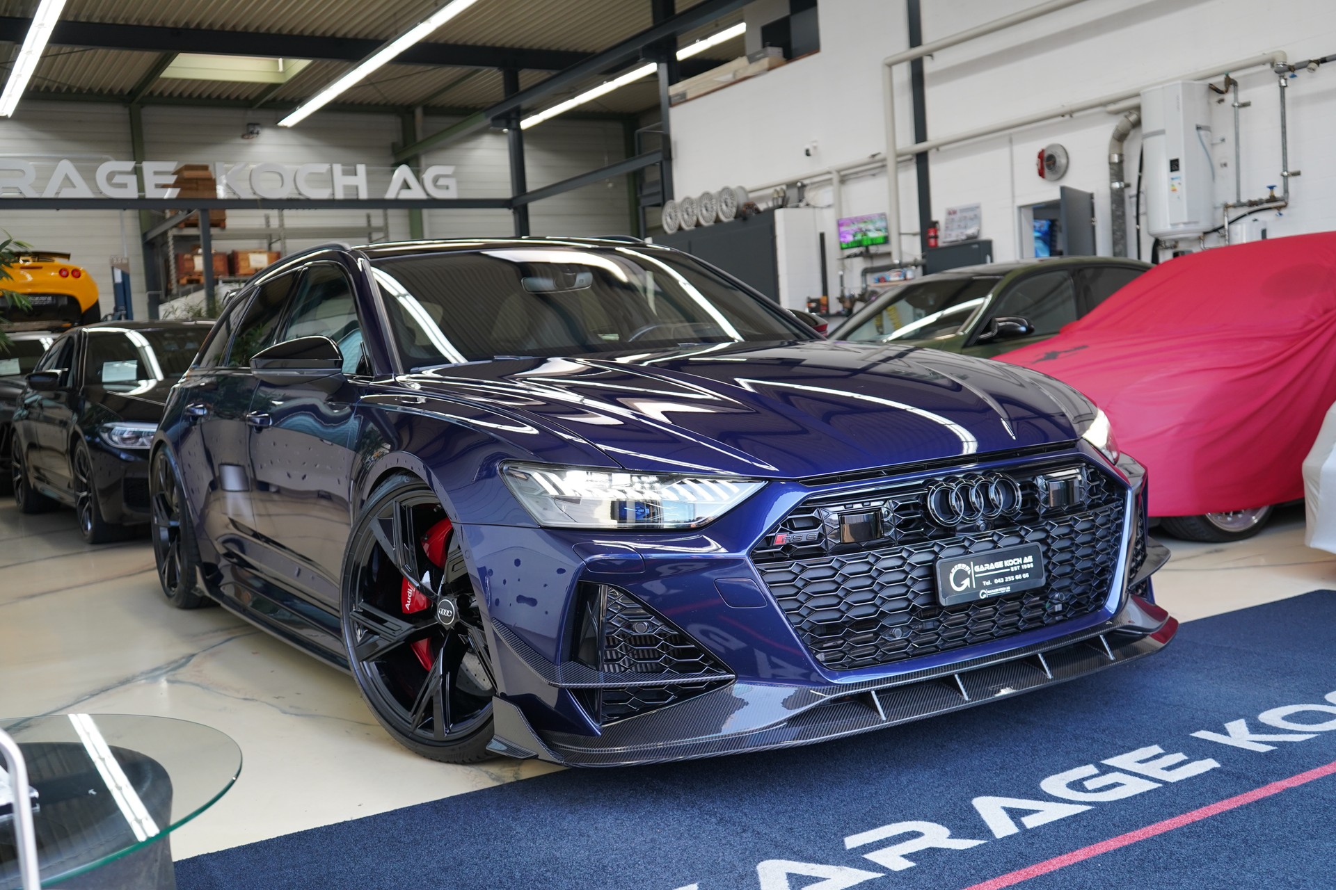 AUDI RS6 Avant 4.0 TFSI V8 quattro / Exklusiv Carbon Kit **-image-12