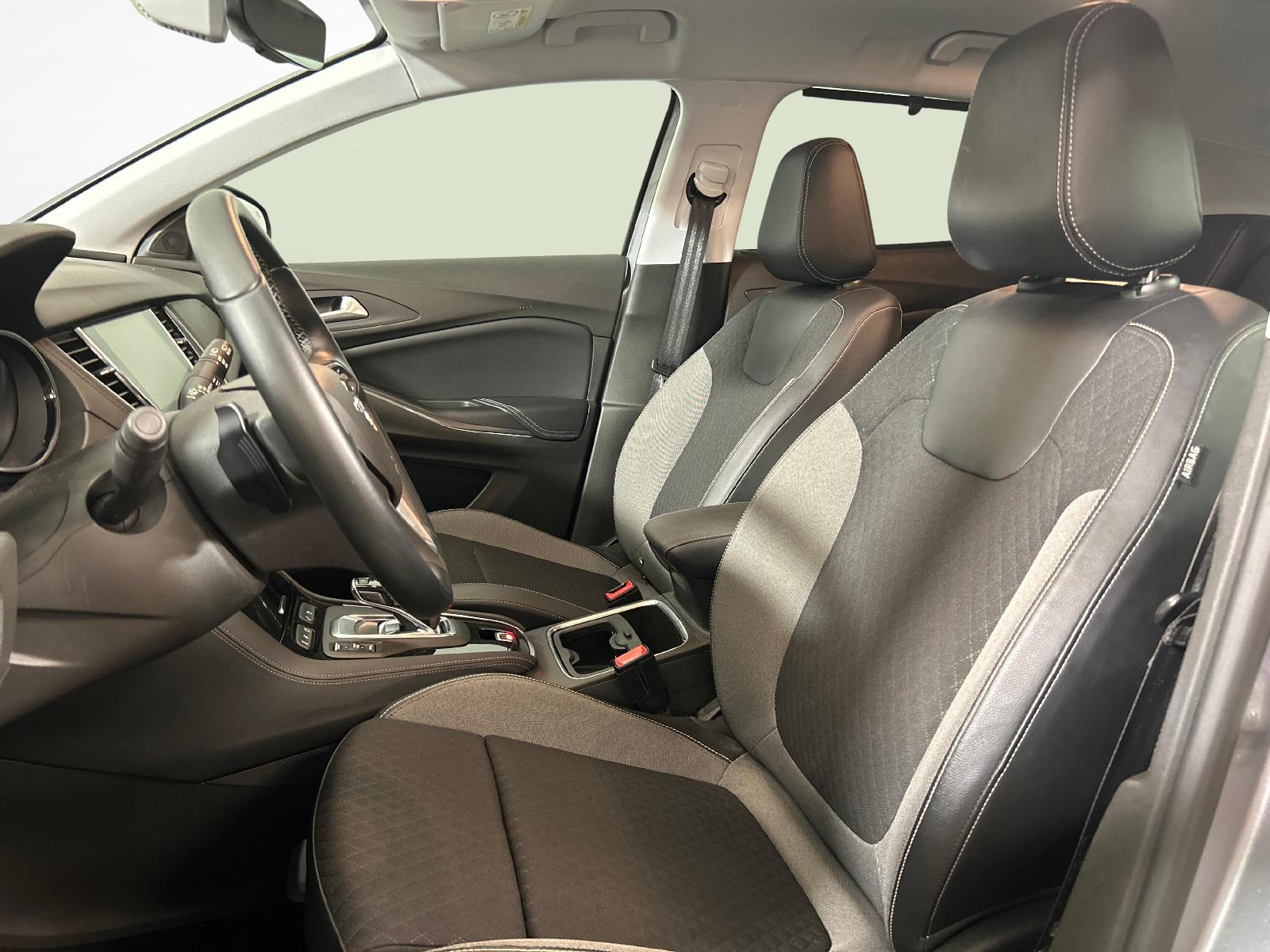 OPEL Grandland X 1.6 T PHEV Excellence-showroom-element-3