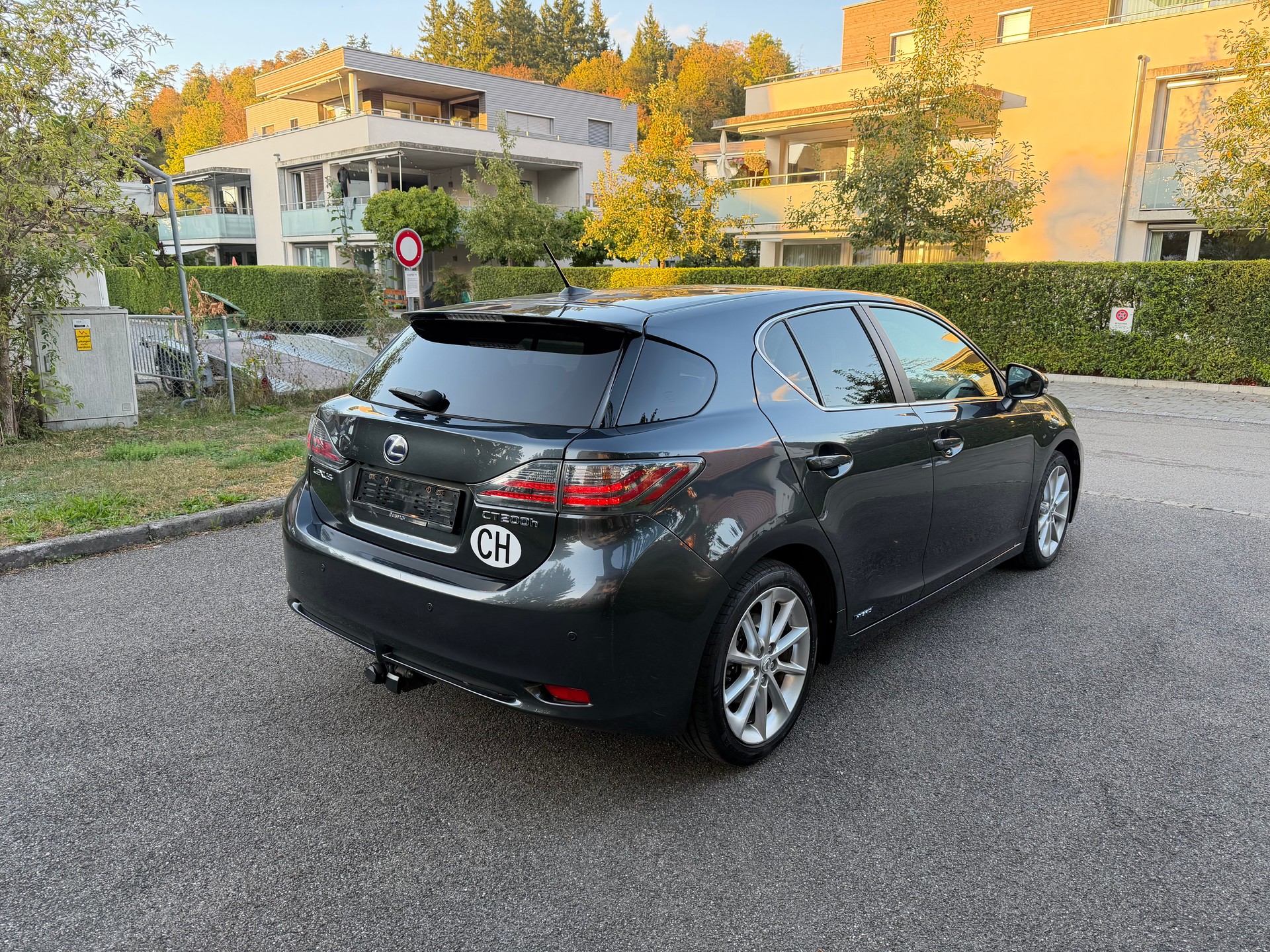 LEXUS CT 200h 1.8 excellence CVT-image-5