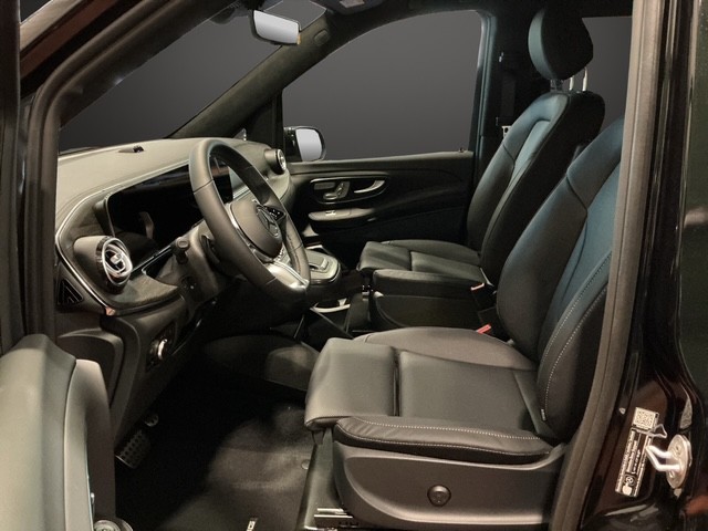 MERCEDES-BENZ V 300 d lang 4Matic Swiss Edition 9G-Tronic-image-6