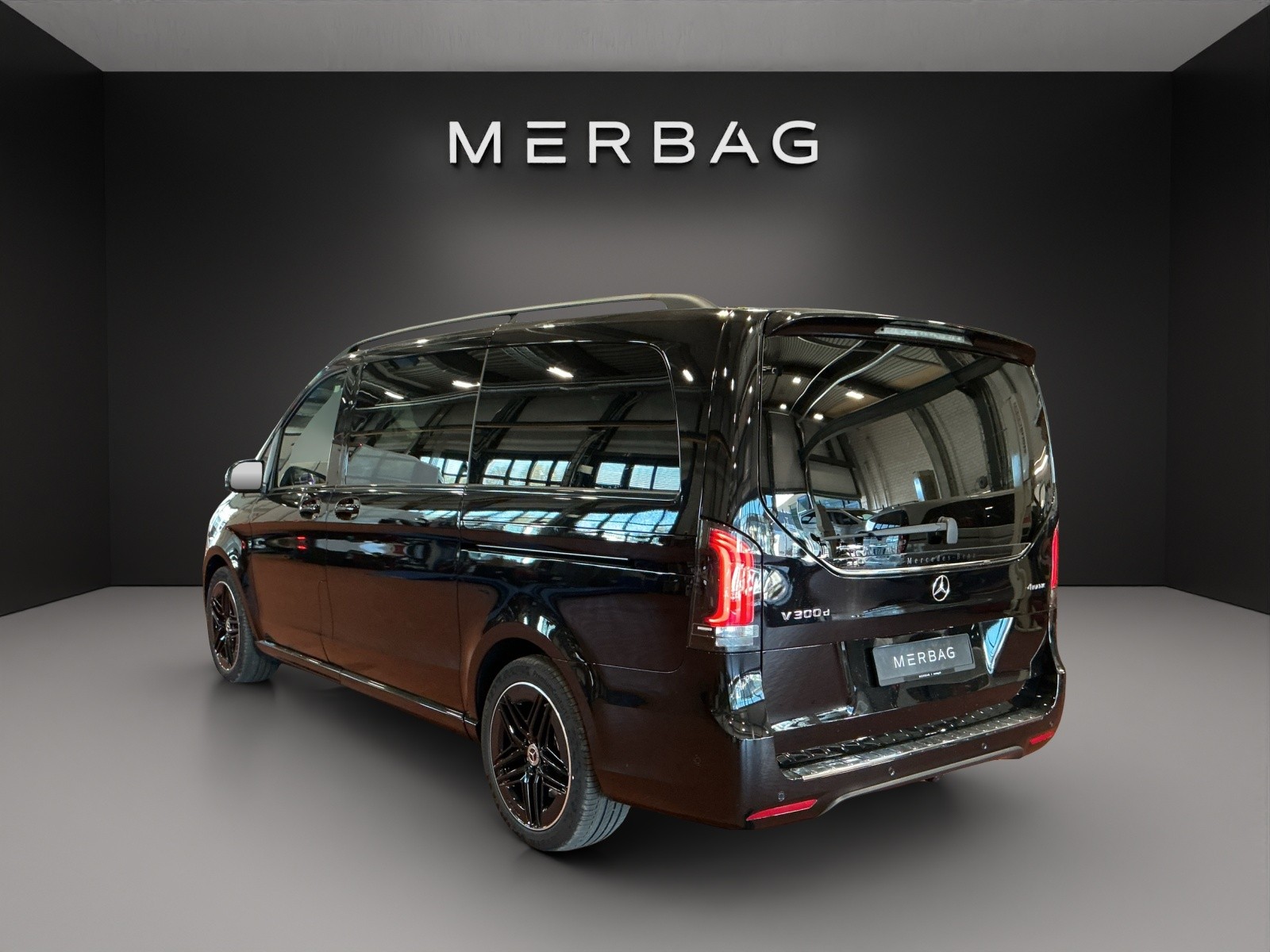 MERCEDES-BENZ V 300 d lang 4Matic Swiss Edition 9G-Tronic-image-3