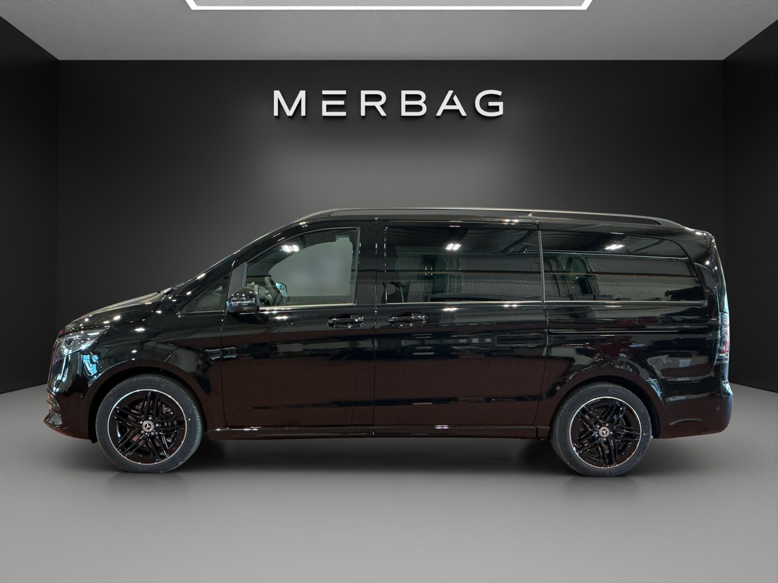 MERCEDES-BENZ V 300 d lang 4Matic Swiss Edition 9G-Tronic-image-4