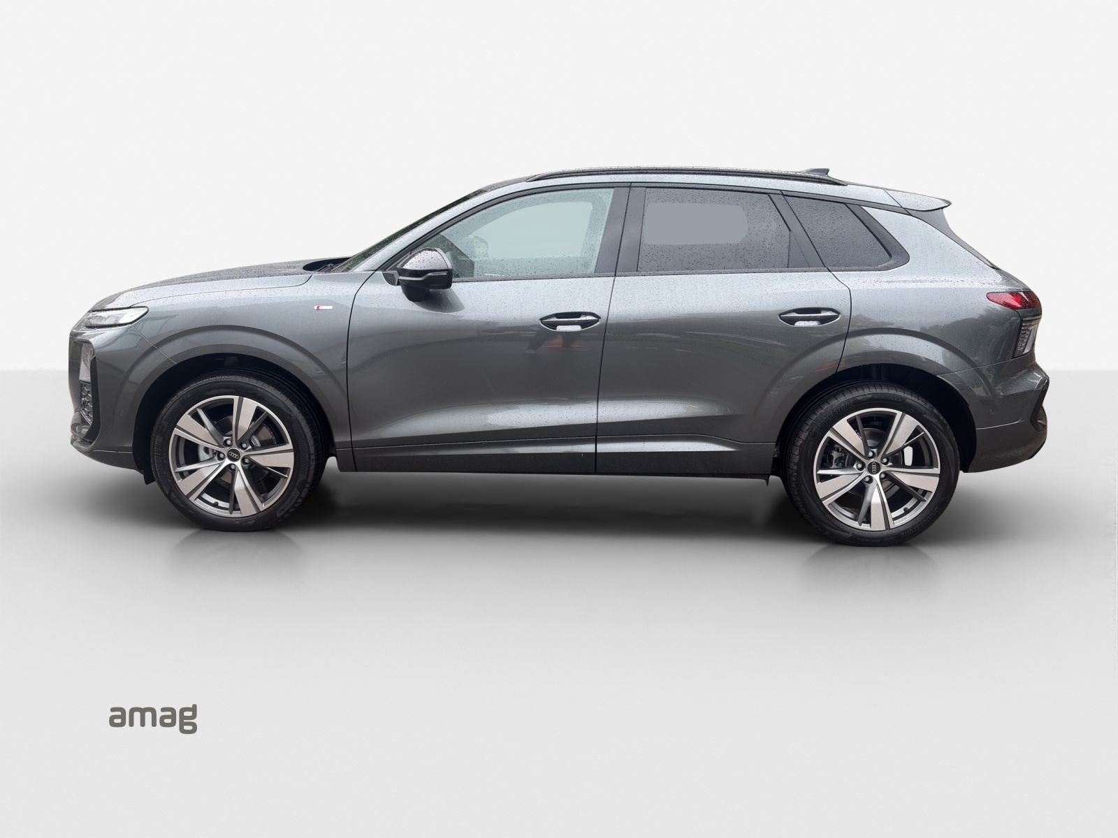 AUDI Q3 SUV 110 kW TFSI S tronic-showroom-element-1